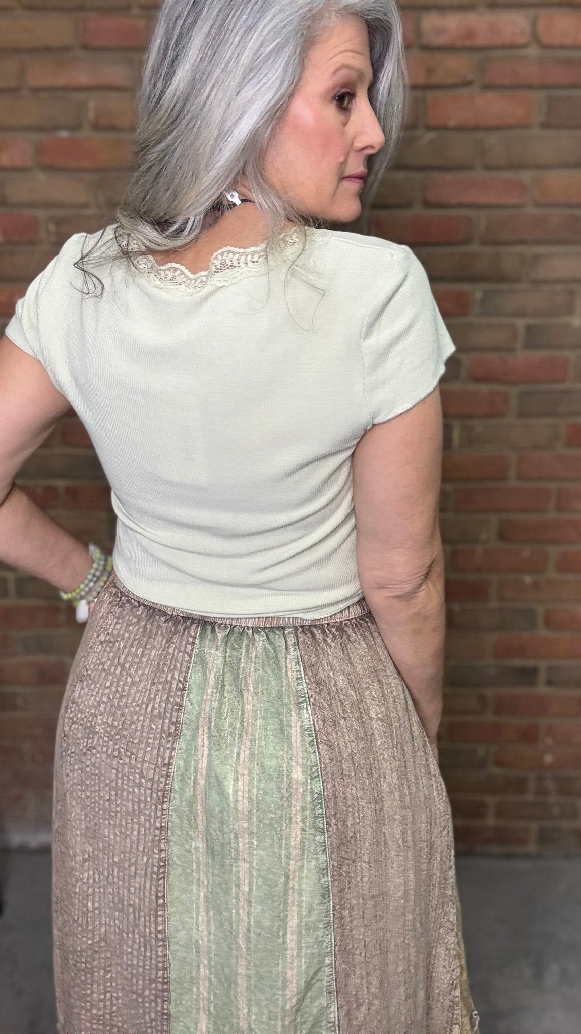 Tea Green Ribbed Short Sleeve Top - Vintage Vault Boutique