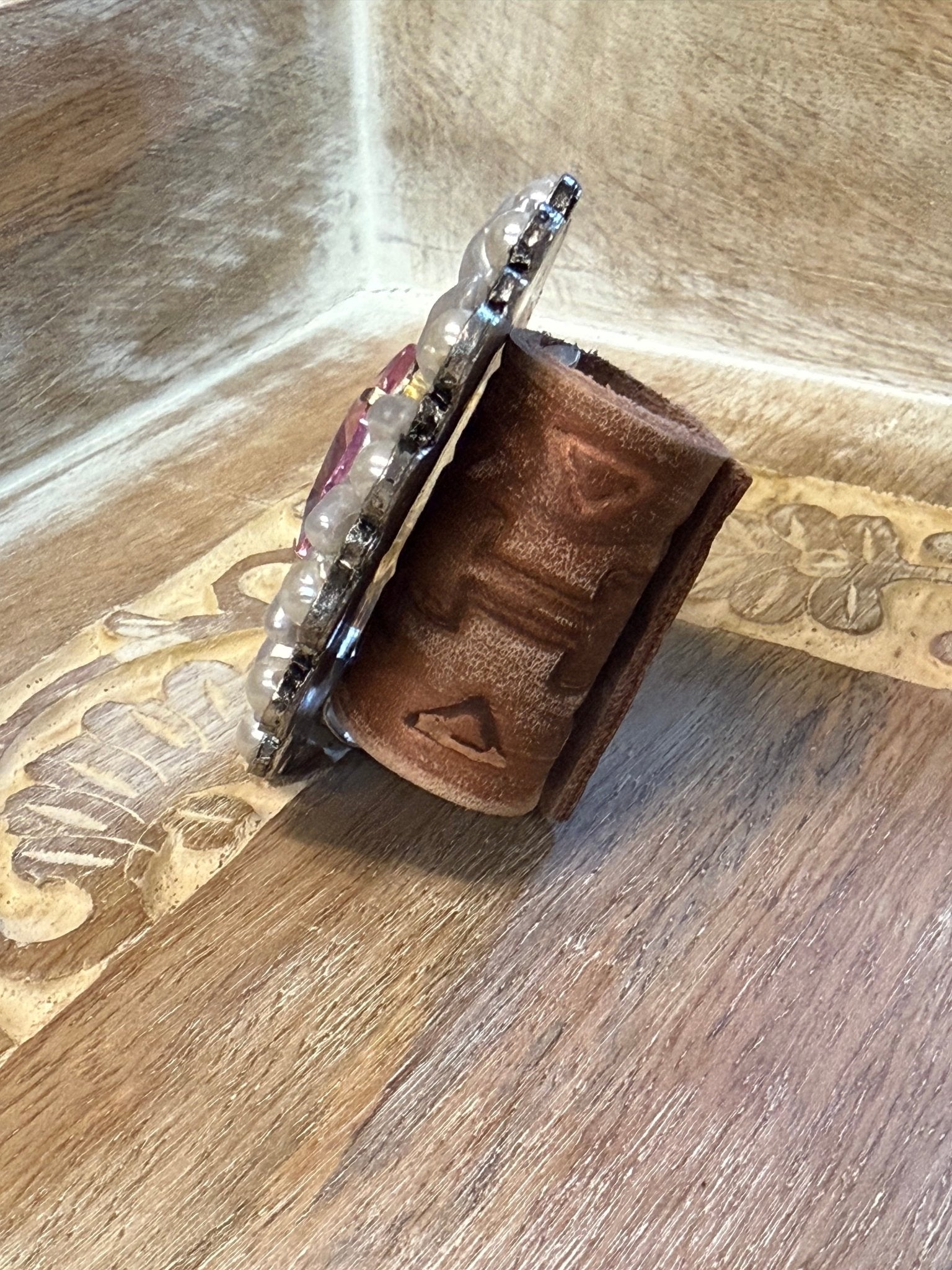Pearl and Crystal Clip Slider - Vintage Vault Boutique