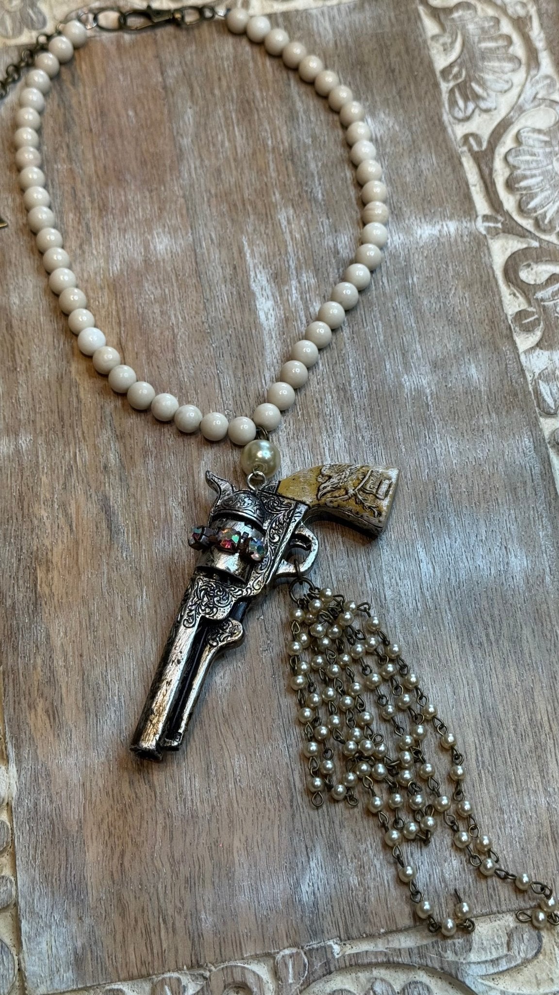 Annie Get Your Gun Necklace - Vintage Vault Boutique