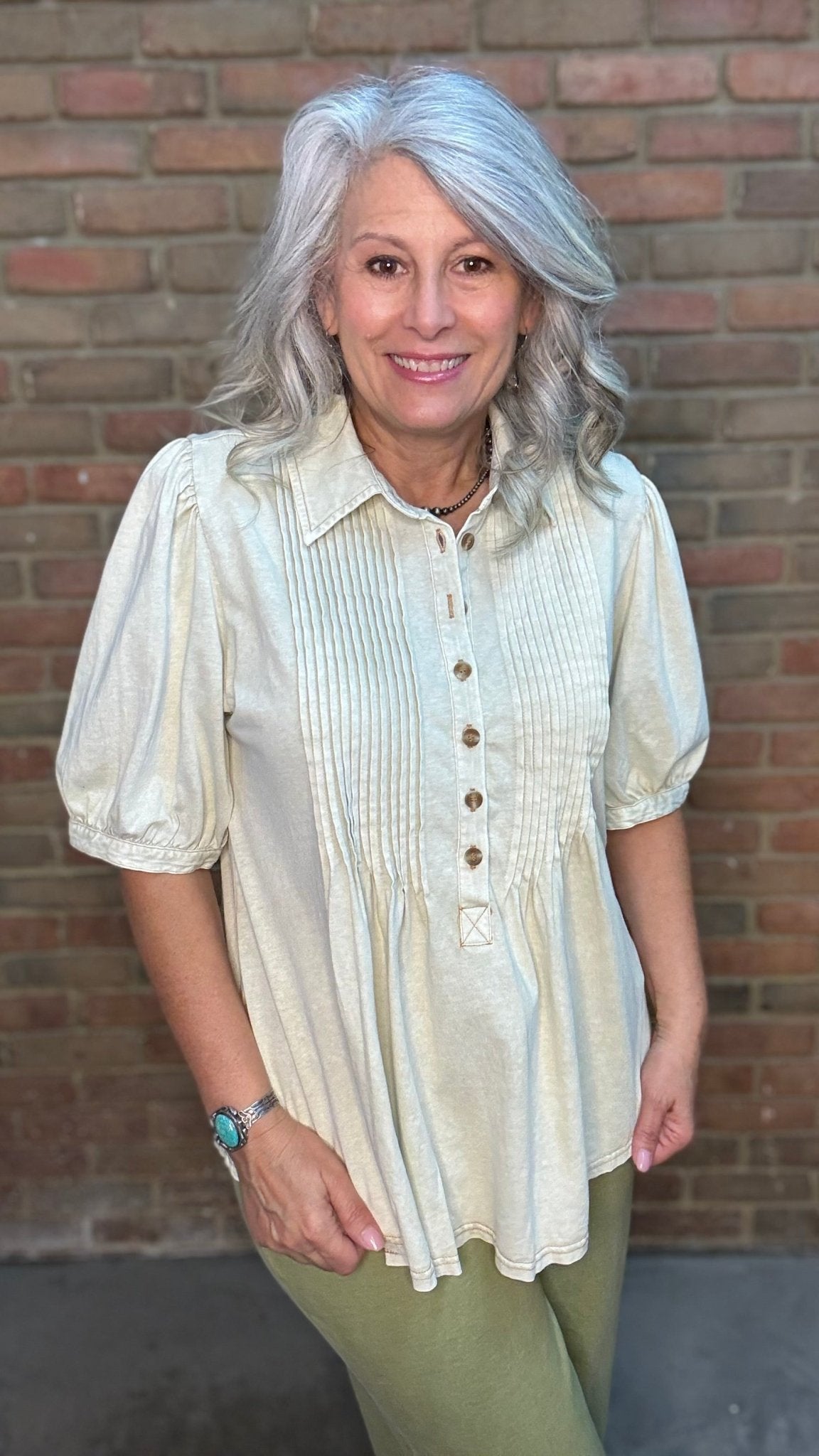 Khaki Linen Henley Top - Vintage Vault Boutique