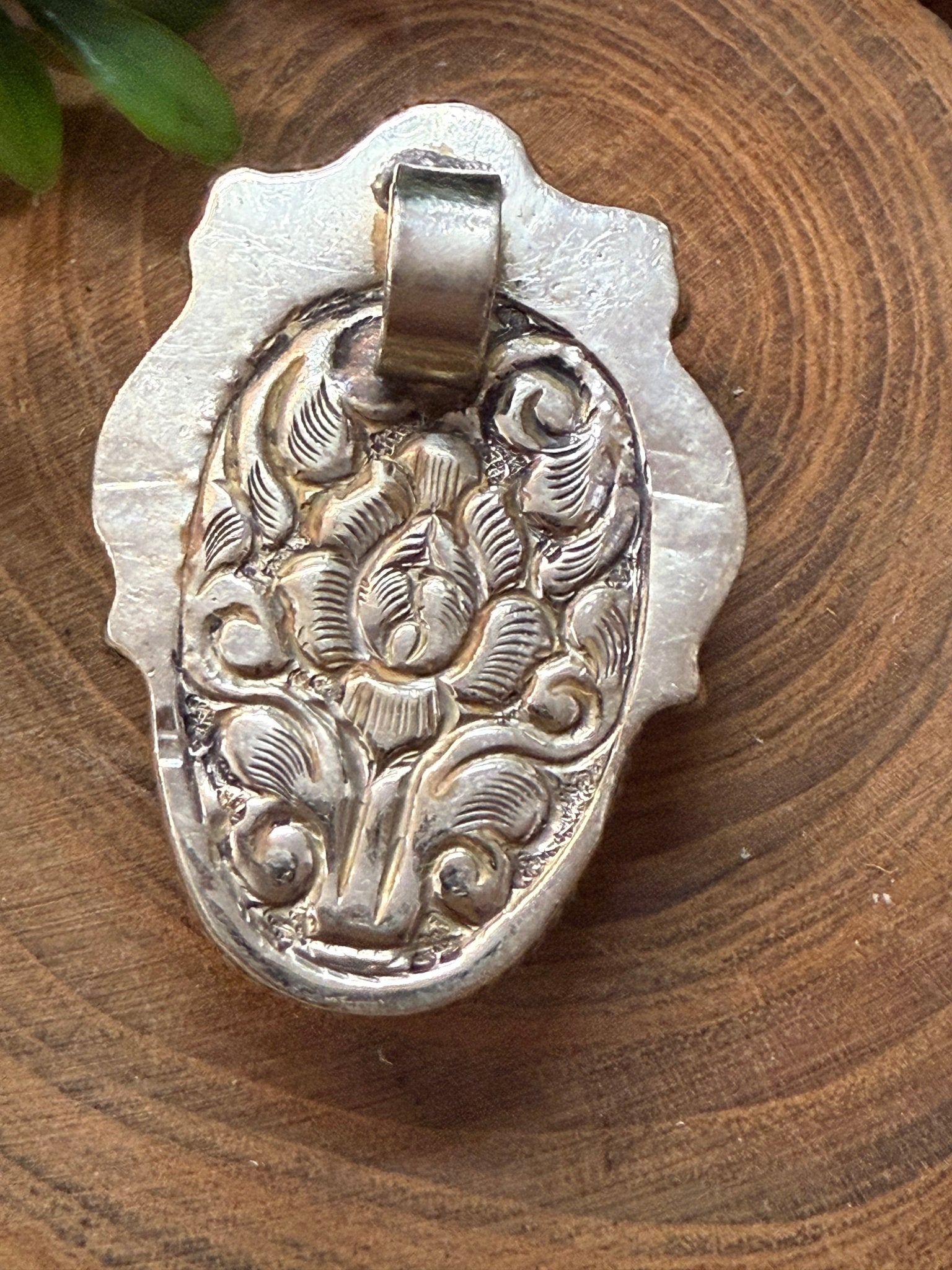 Semi - Precious Skull Tibetan Pendant - Vintage Vault Boutique