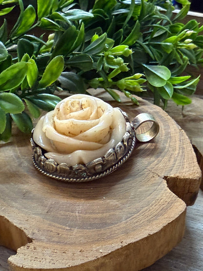 White Rose Pendant - Vintage Vault Boutique