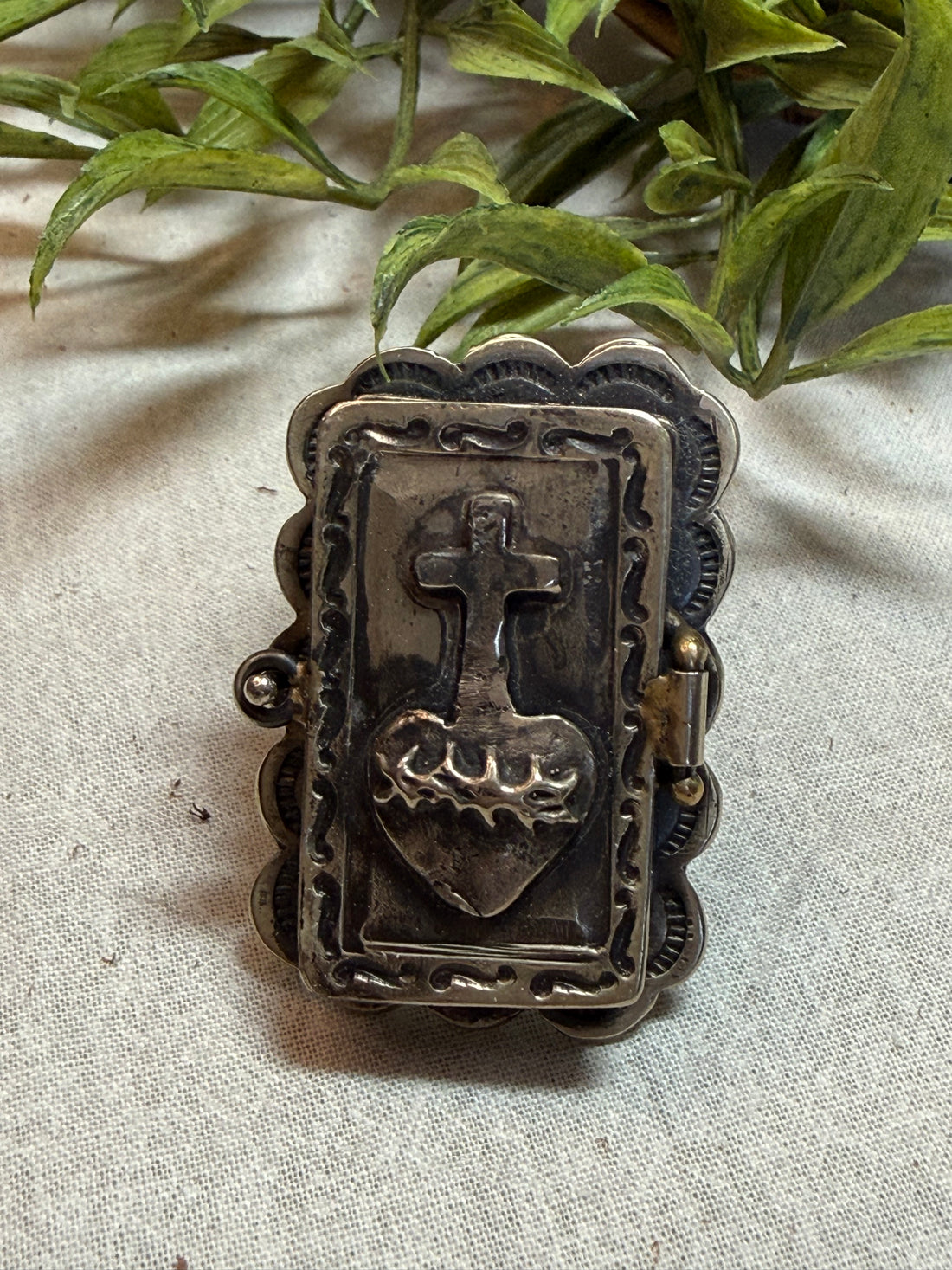 Milagro Locket Ring