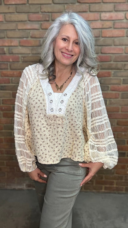 Balloon Sleeve Printed Top - Vintage Vault Boutique
