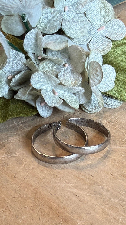 EKD Smooth Silver Hoop Earring - Vintage Vault Boutique