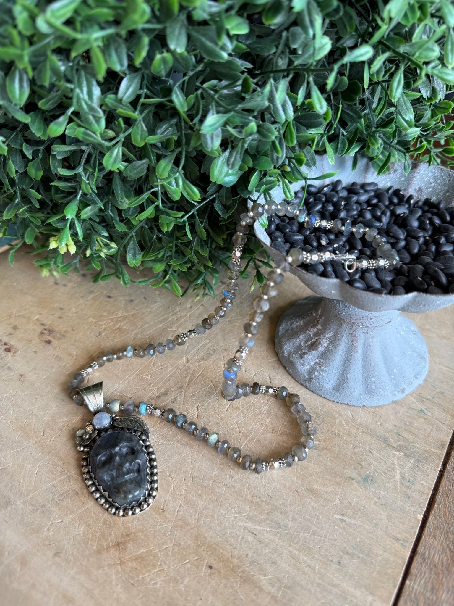 Labradorite/Moonstone Skull Necklace - Vintage Vault Boutique