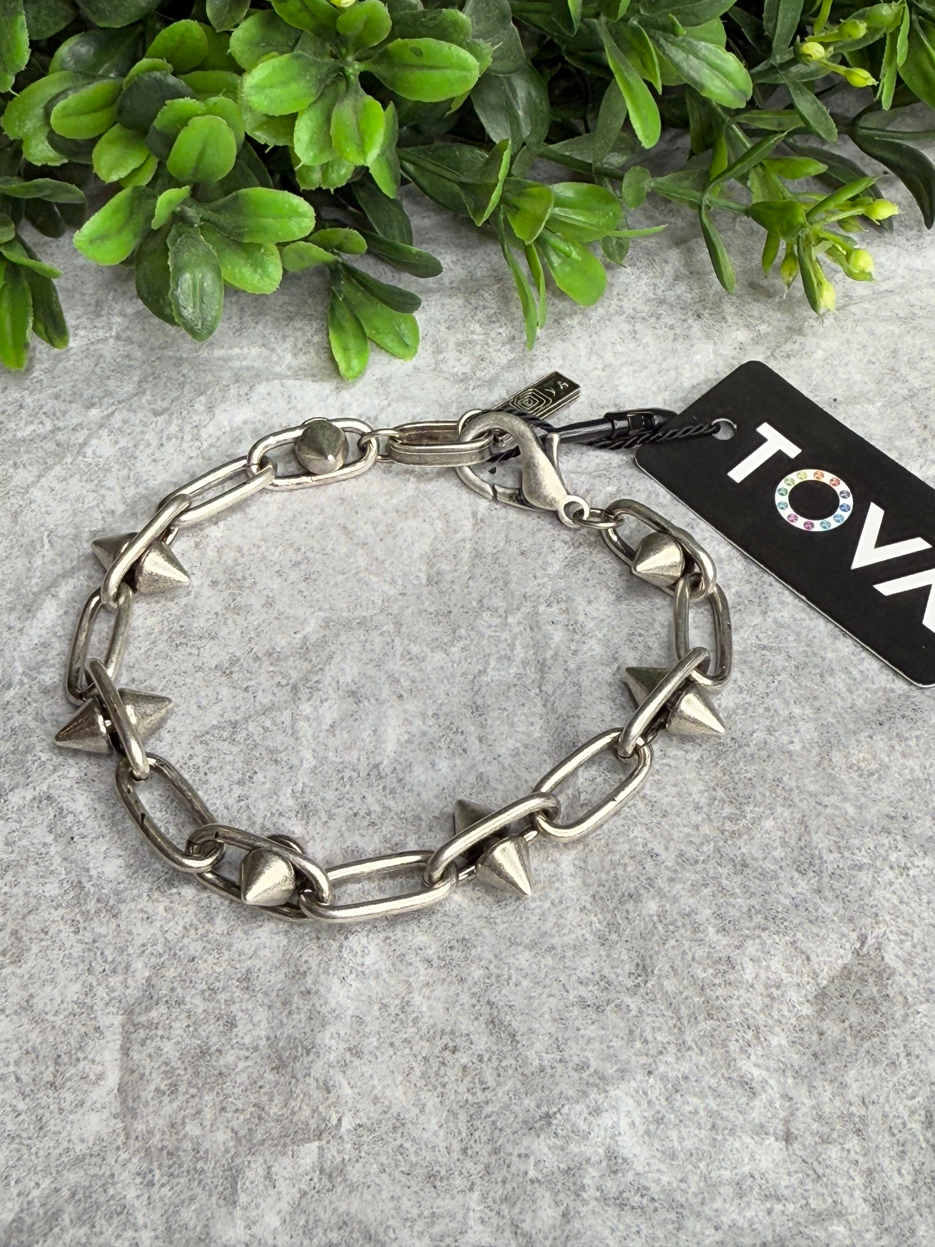 Ivey Bracelet in Antique Silver
