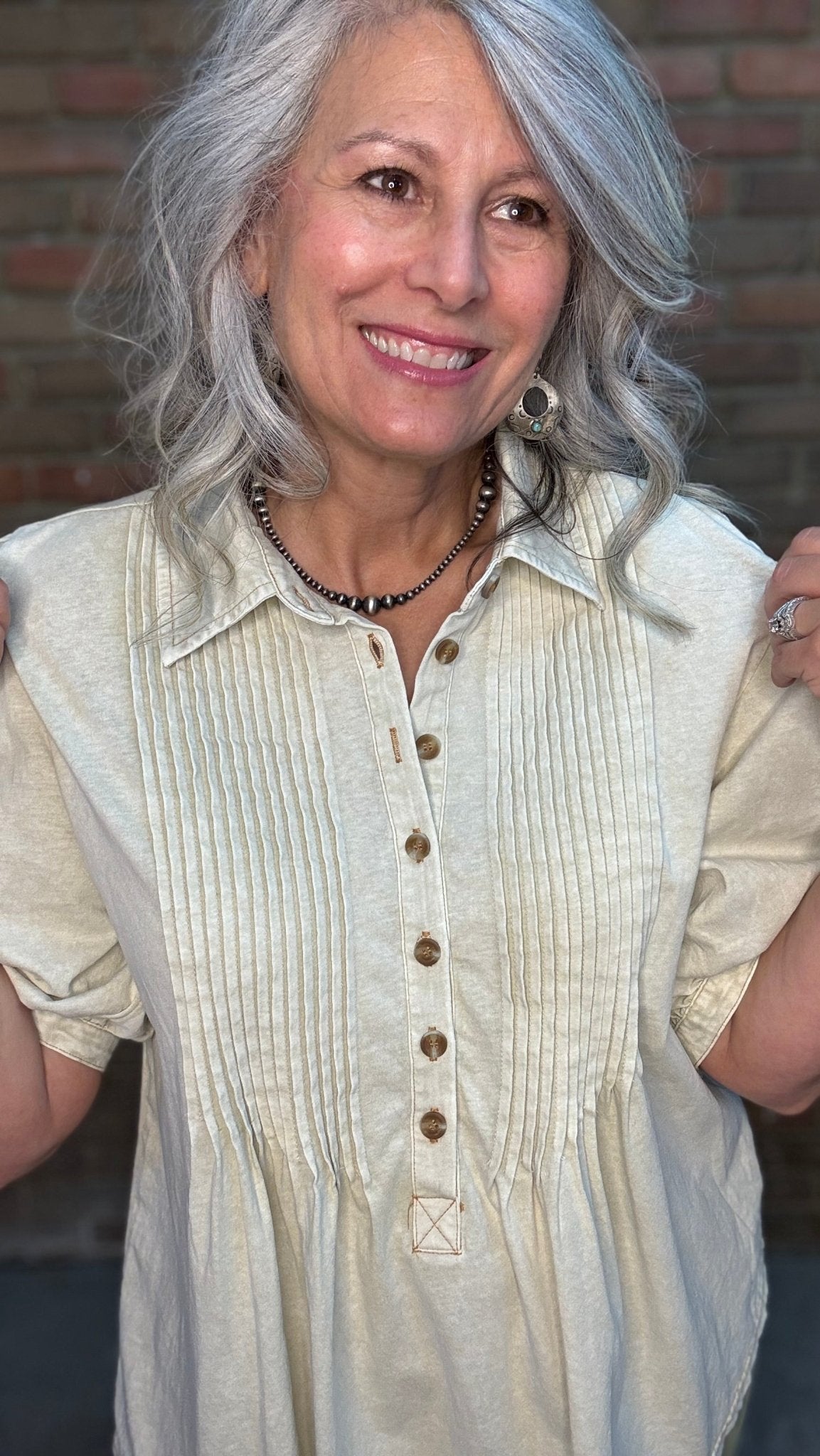 Khaki Linen Henley Top - Vintage Vault Boutique