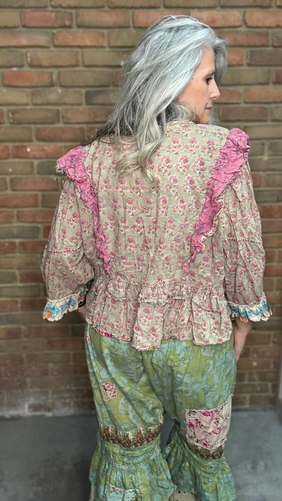 Dusty Bloom Top - Olive