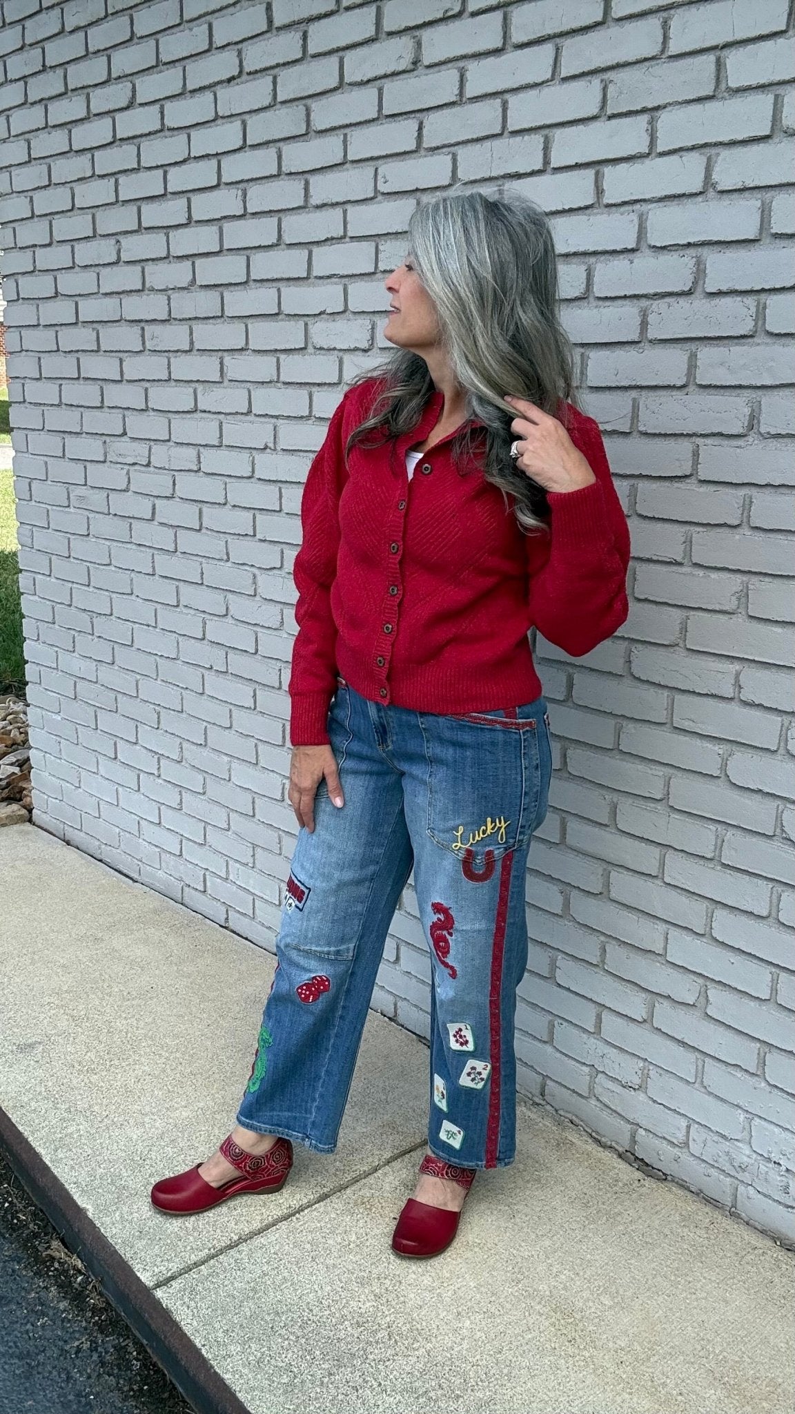 Manjean Embroidery Jeans - Vintage Vault Boutique