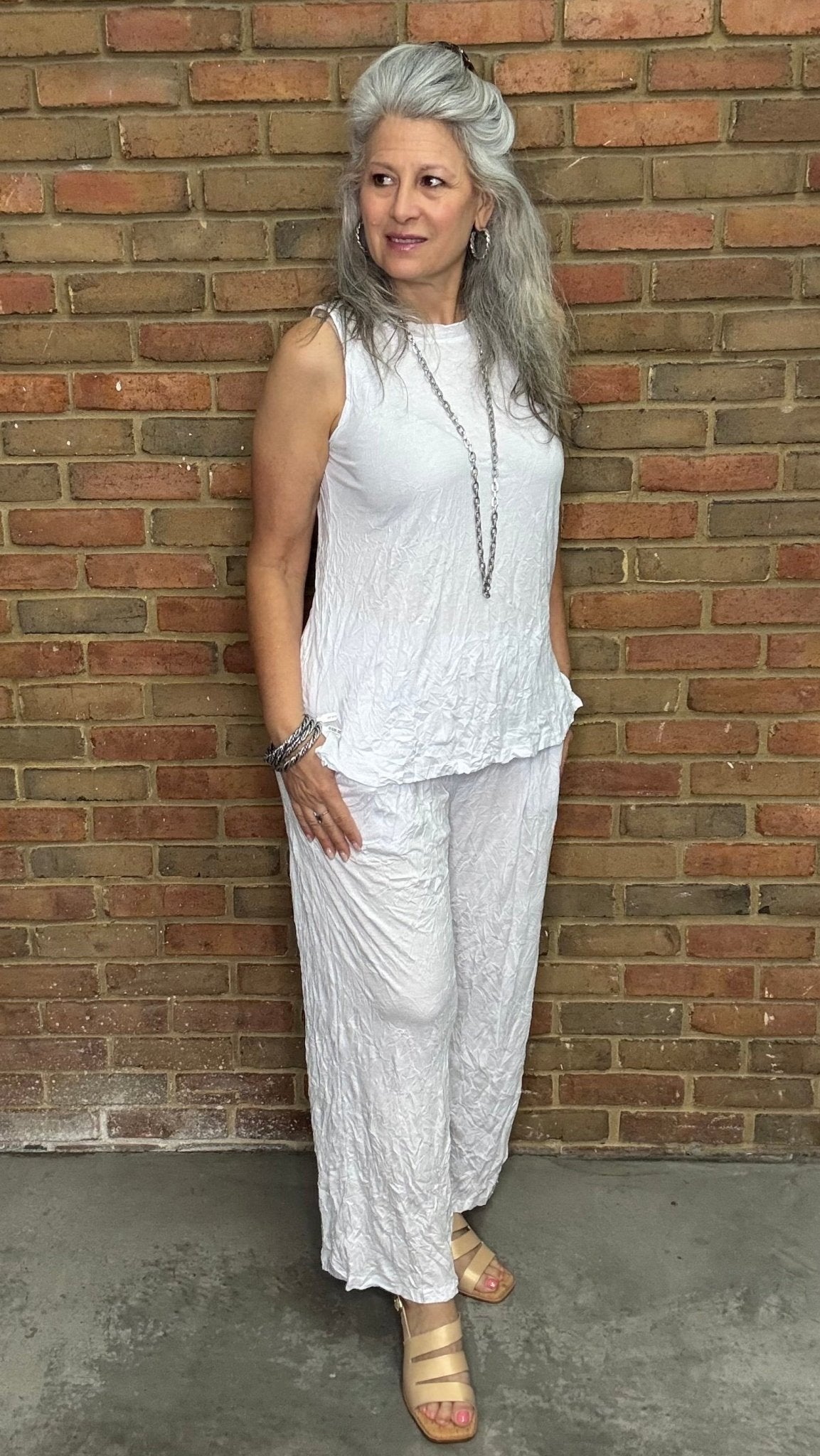 White Capri Straight Leg Pant - Vintage Vault Boutique