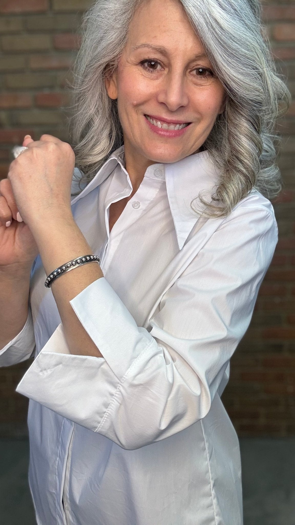 White Long Point Collar Shirt - Vintage Vault Boutique
