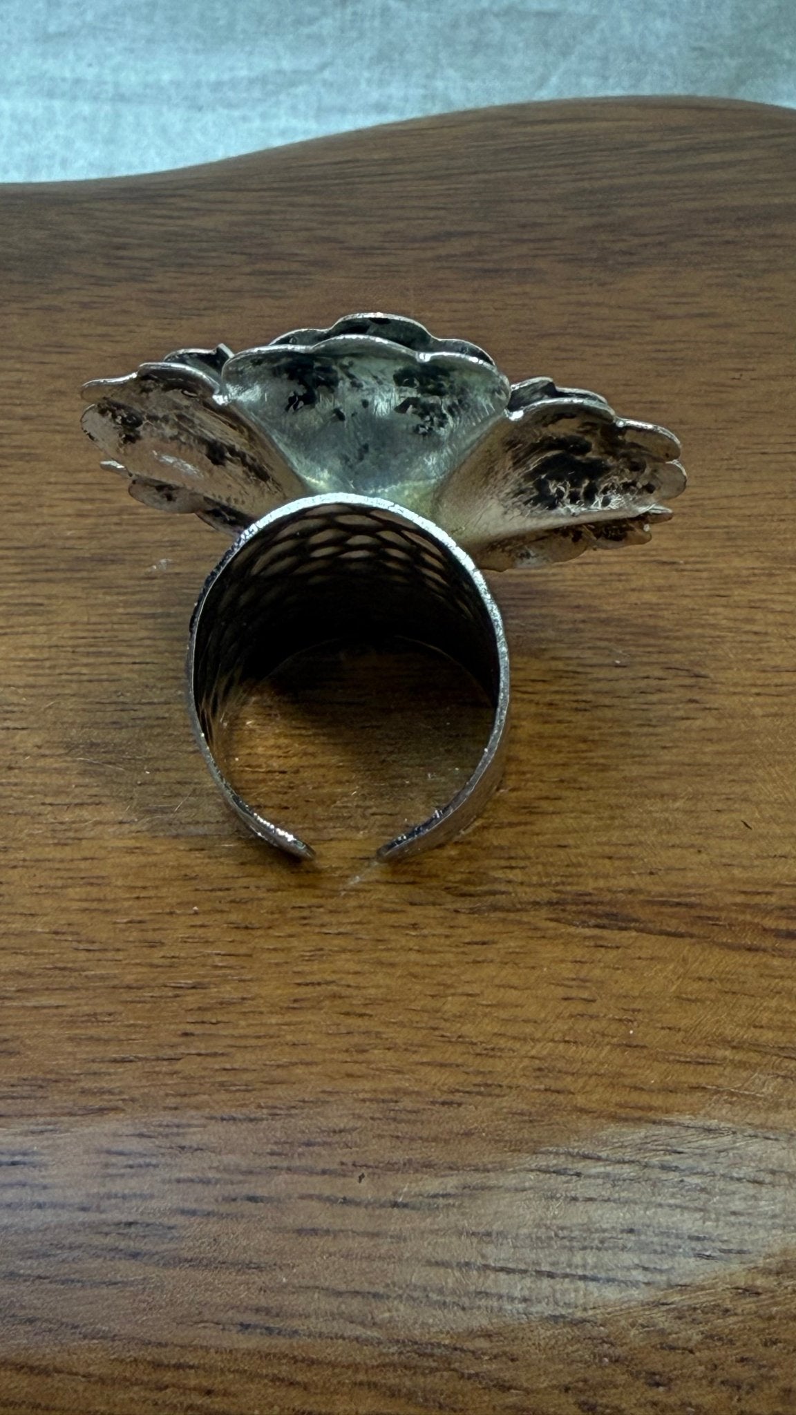 Silver Flower Adjustable Ring - Vintage Vault Boutique