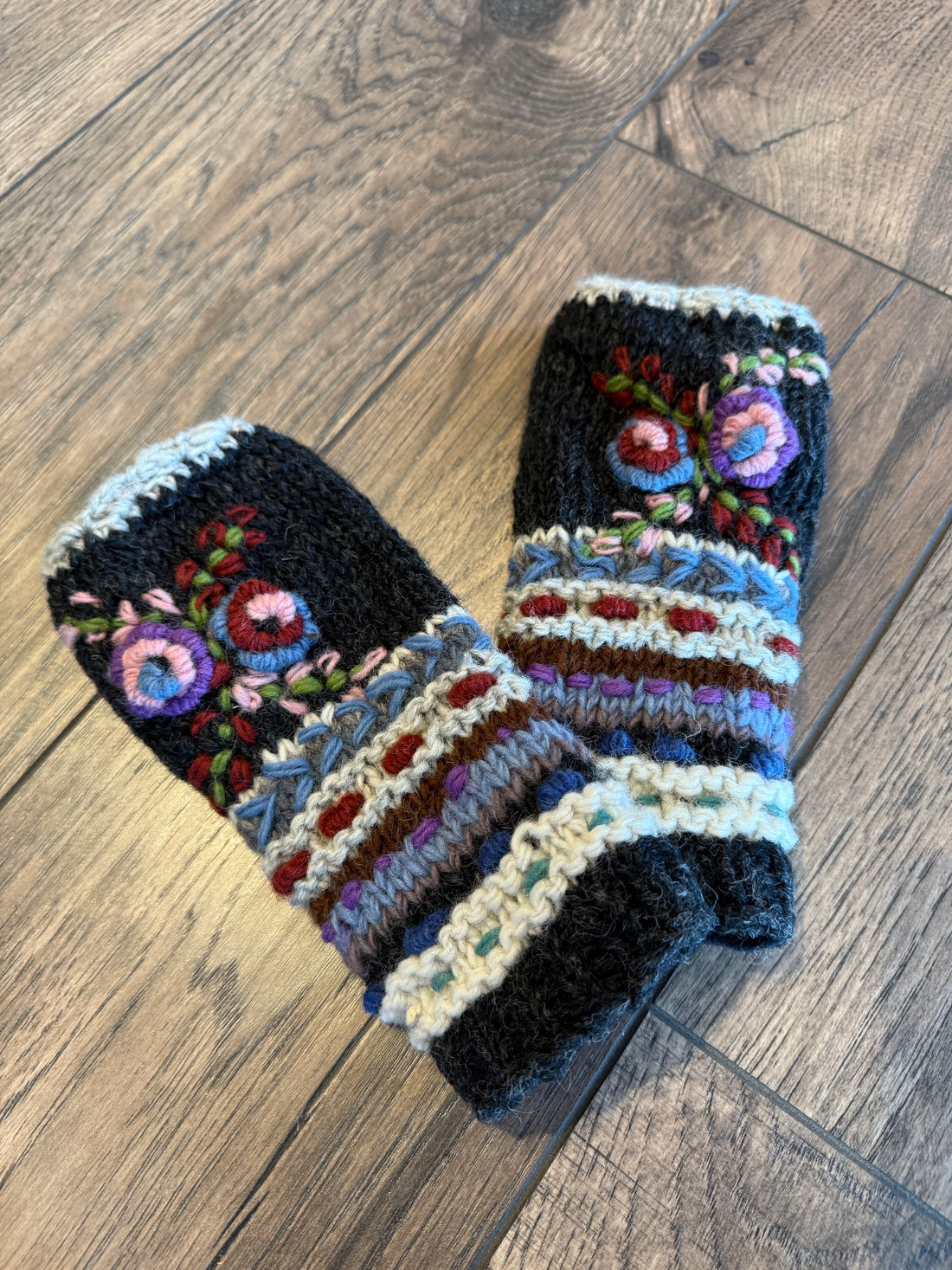 Wool Knit Embroidery Handwarmers