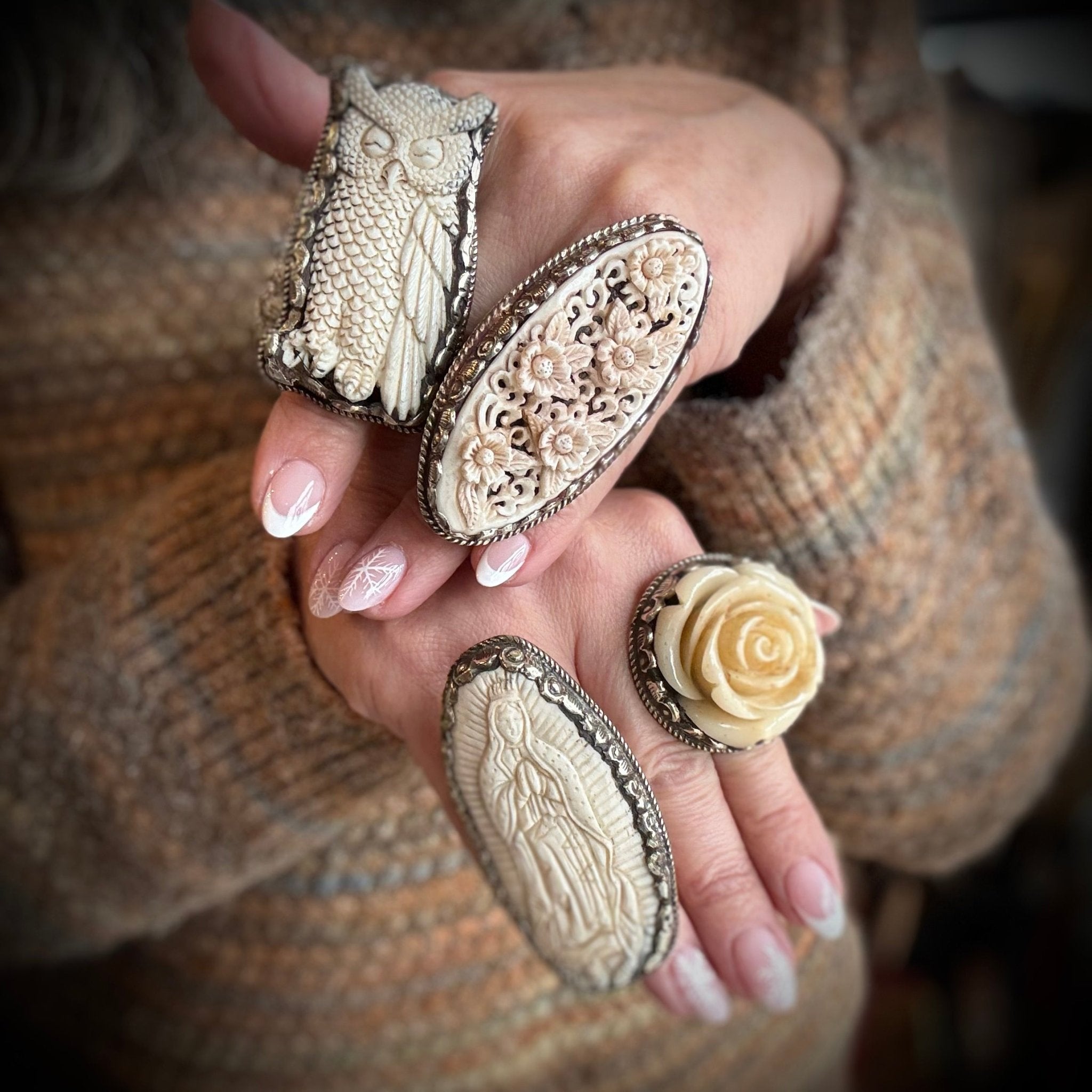 Oval Floral Ring - Vintage Vault Boutique