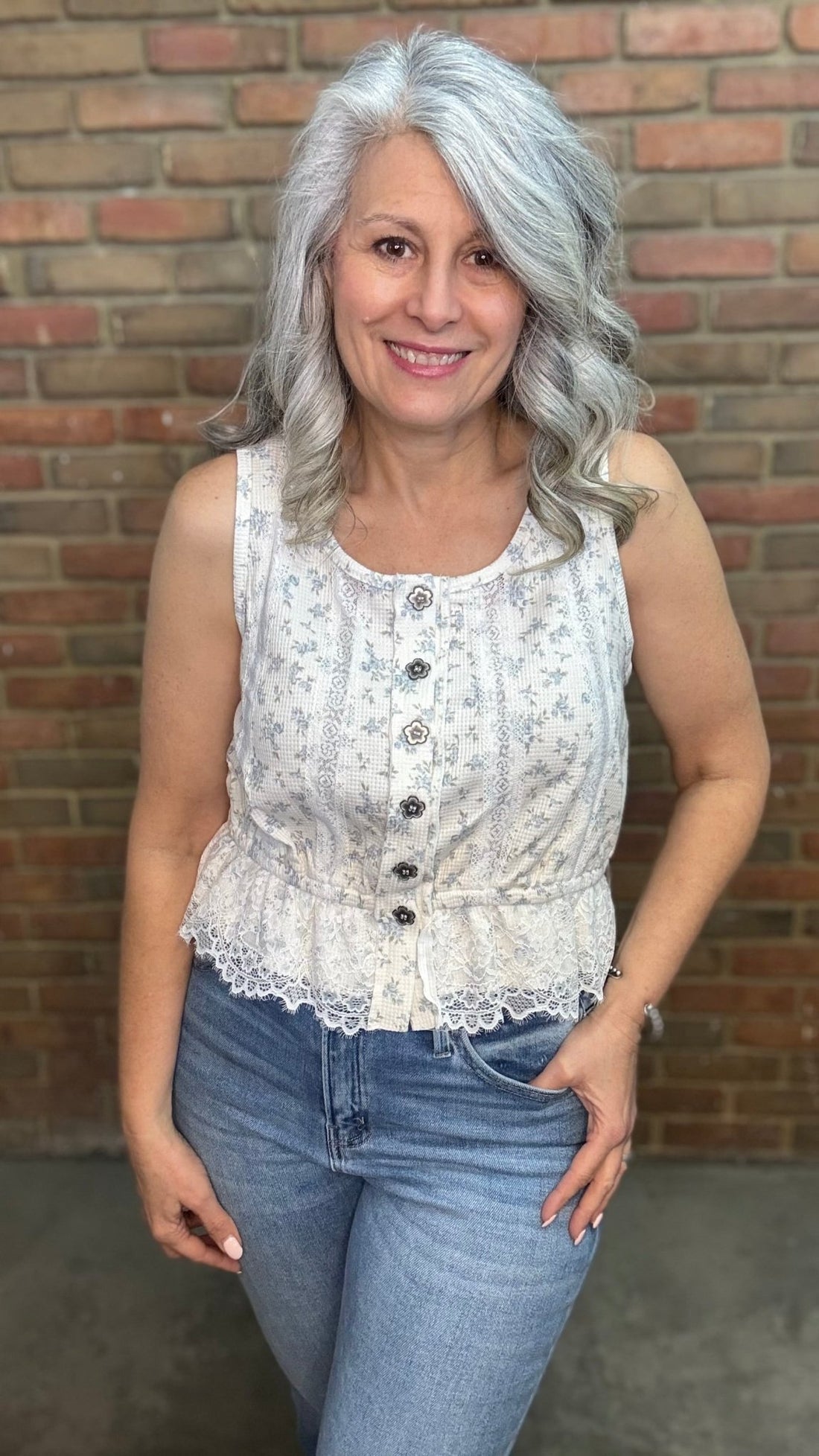 Cream Floral Tank Top - Vintage Vault Boutique