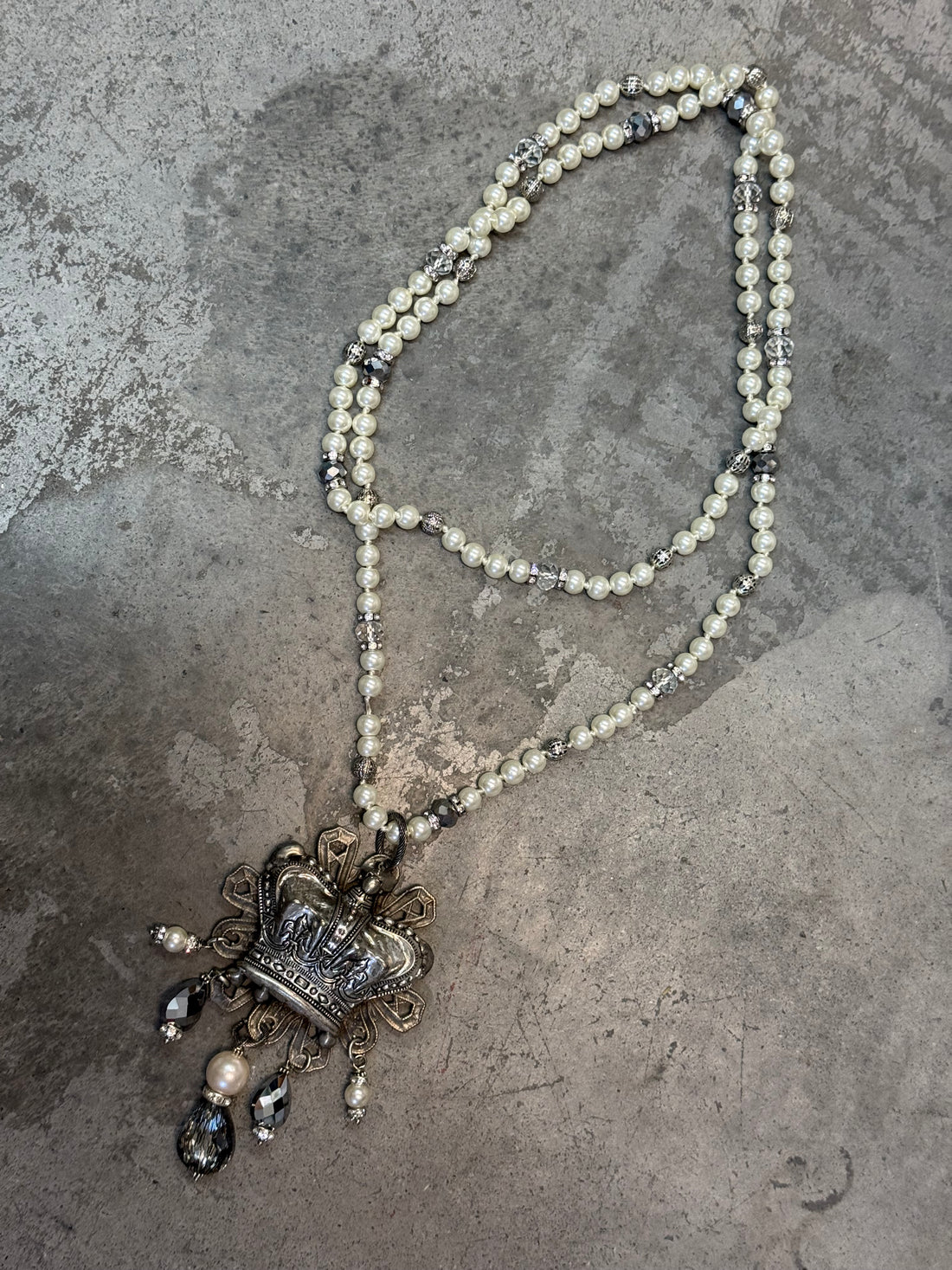 Crown on Pearls Necklace