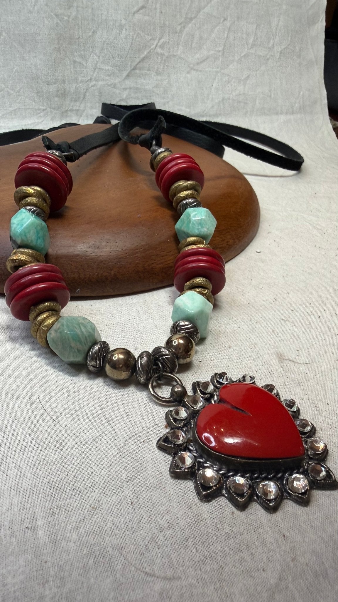 Red Heart Necklace - Vintage Vault Boutique