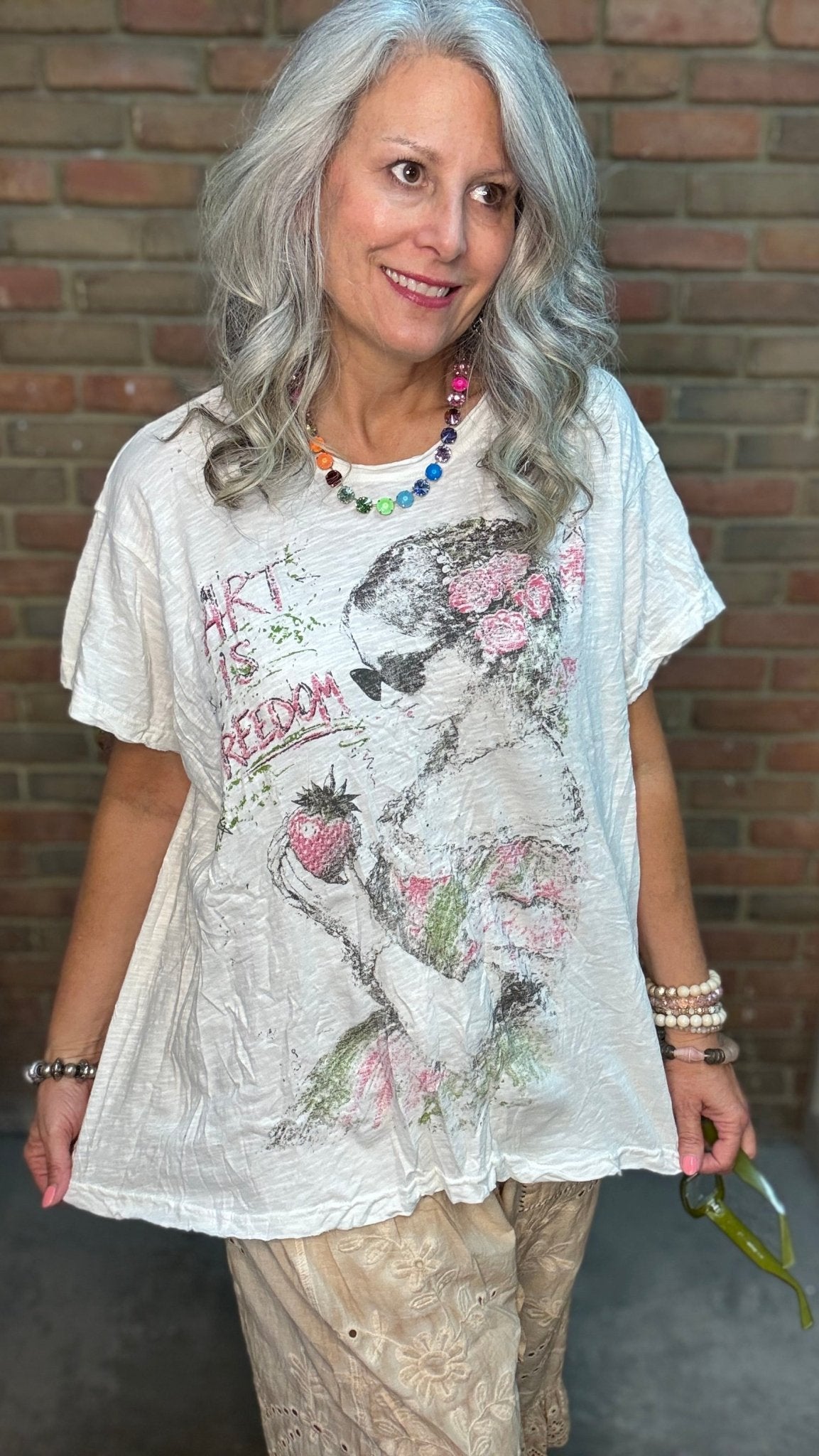Art is Freedom Tee - Vintage Vault Boutique