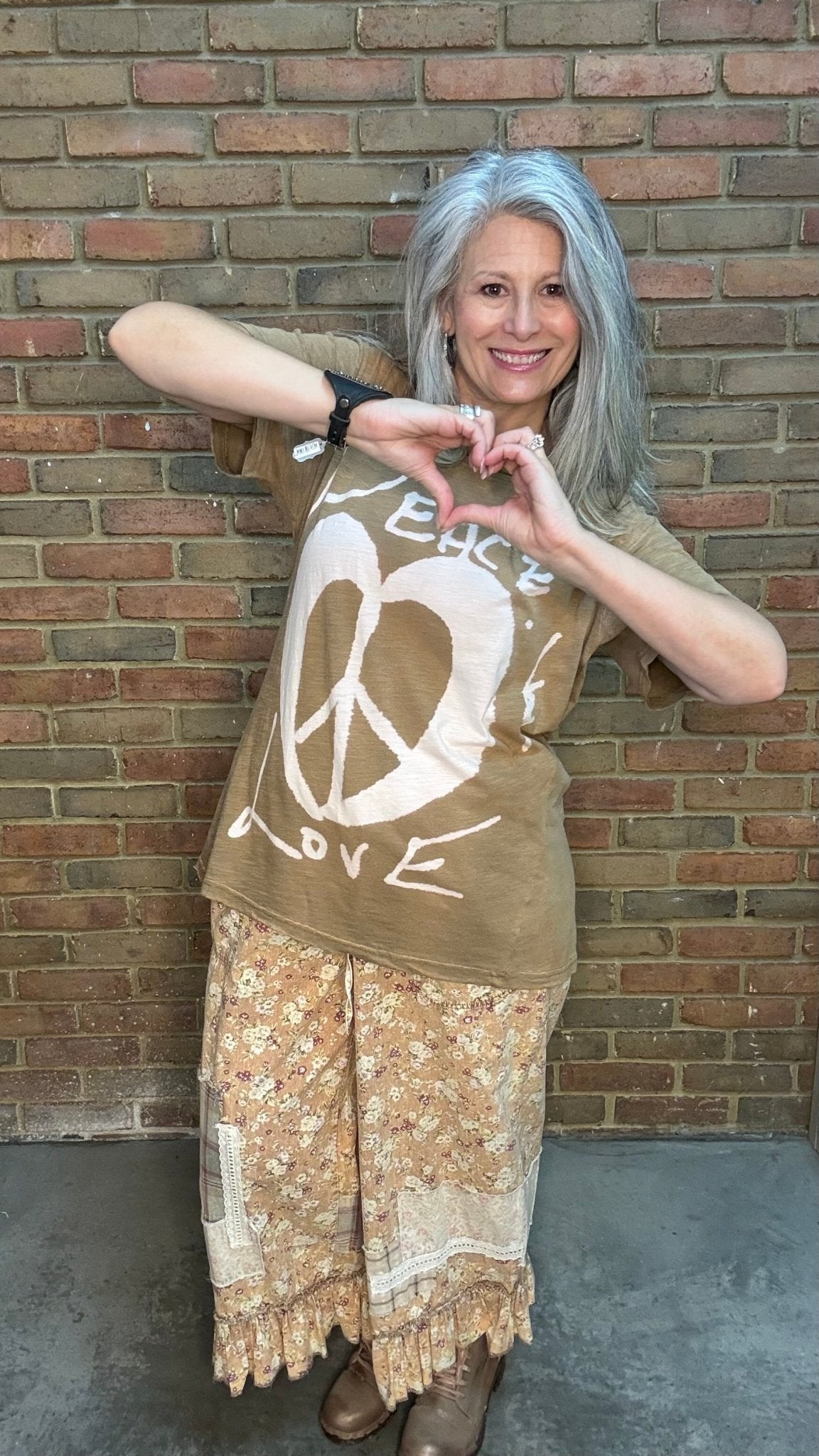 Moon Dance Tee - Peace &amp; Love - Vintage Vault Boutique