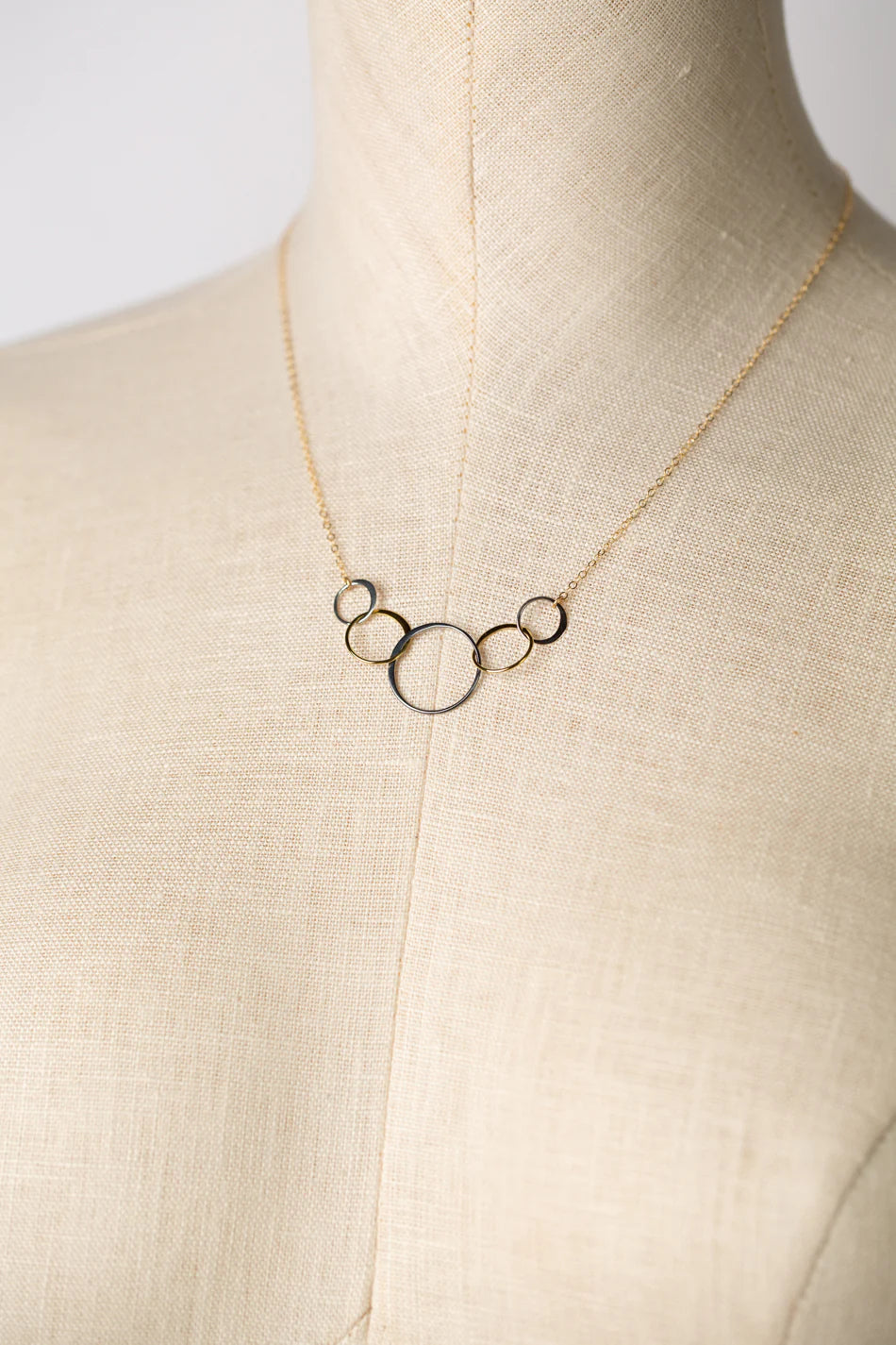 Creating Connections Simple Necklace N04