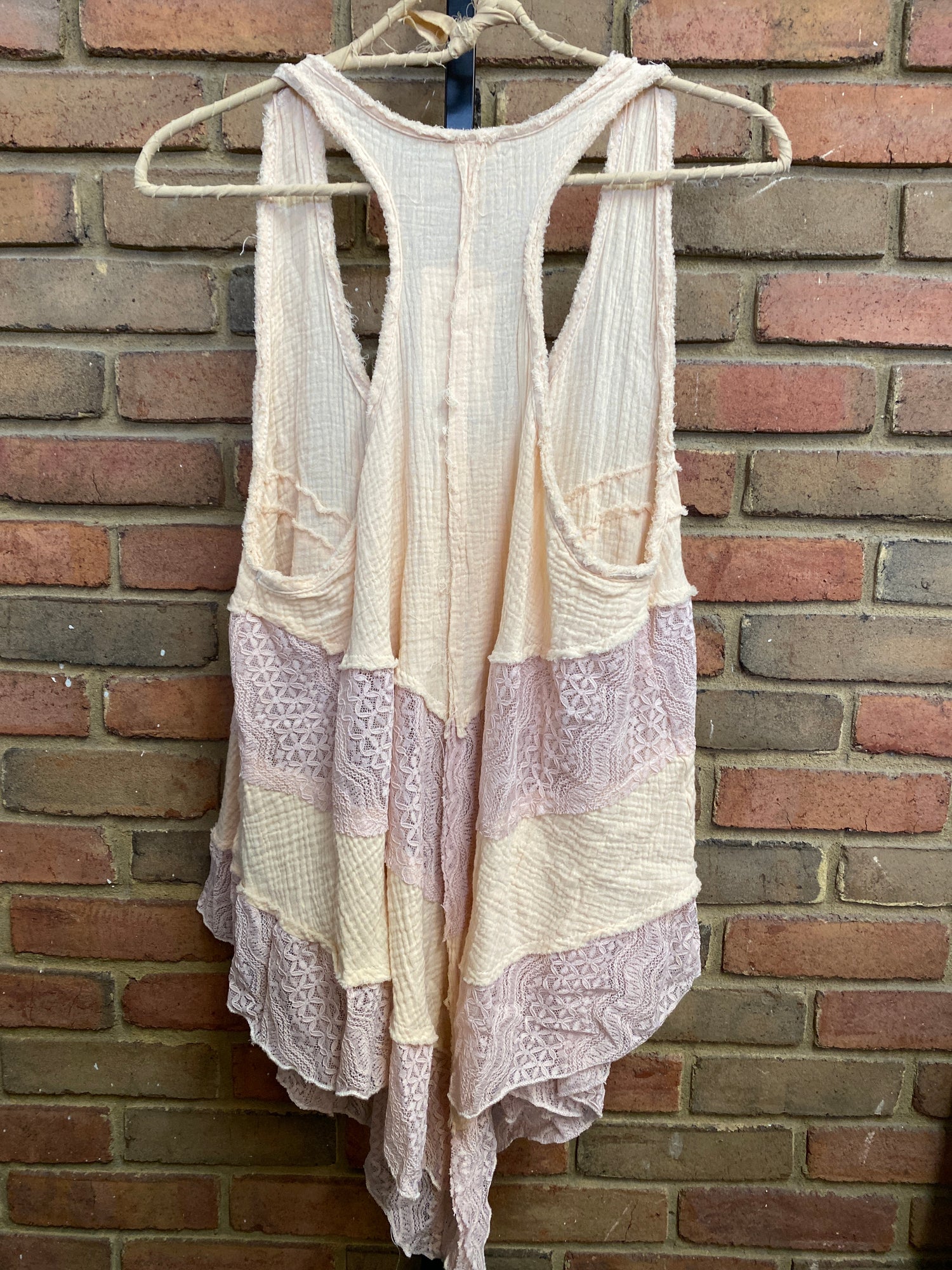 Lace Gauze Racerback. Size M