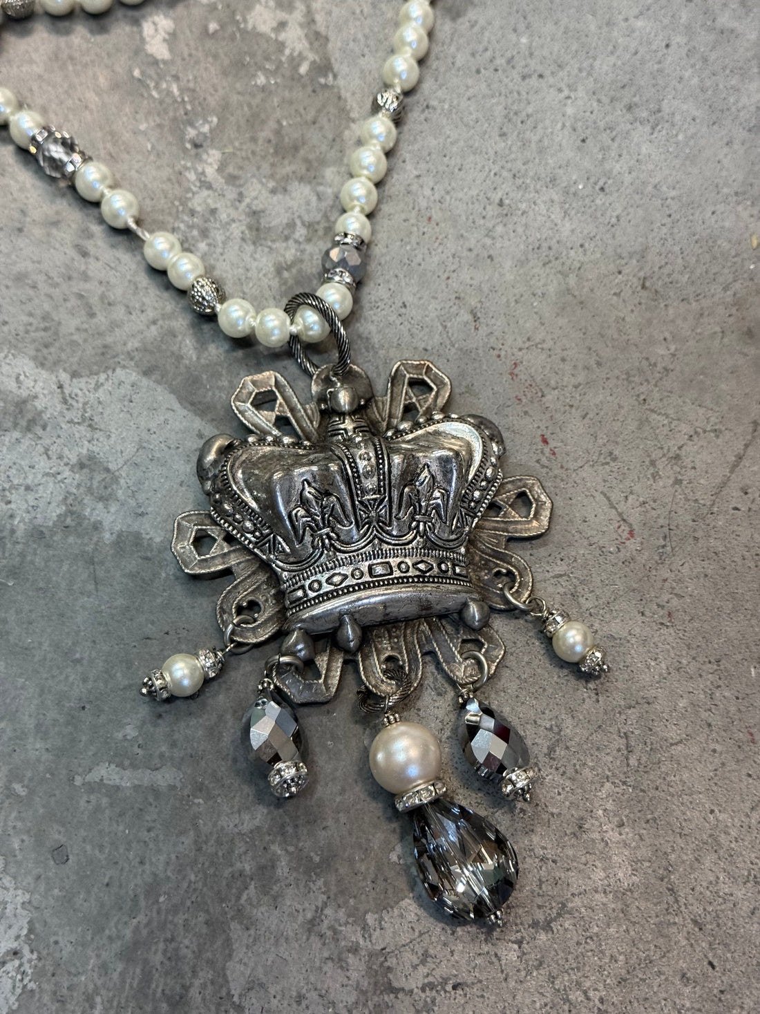 Crown on Pearls Necklace