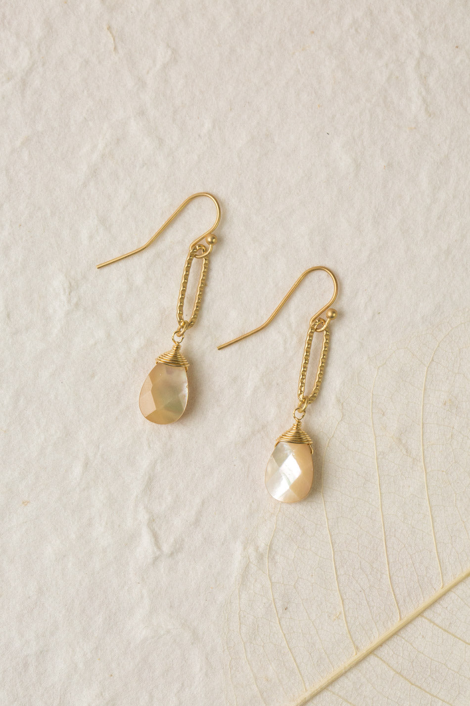 Contentment Mother Of Pearl Earrings E016