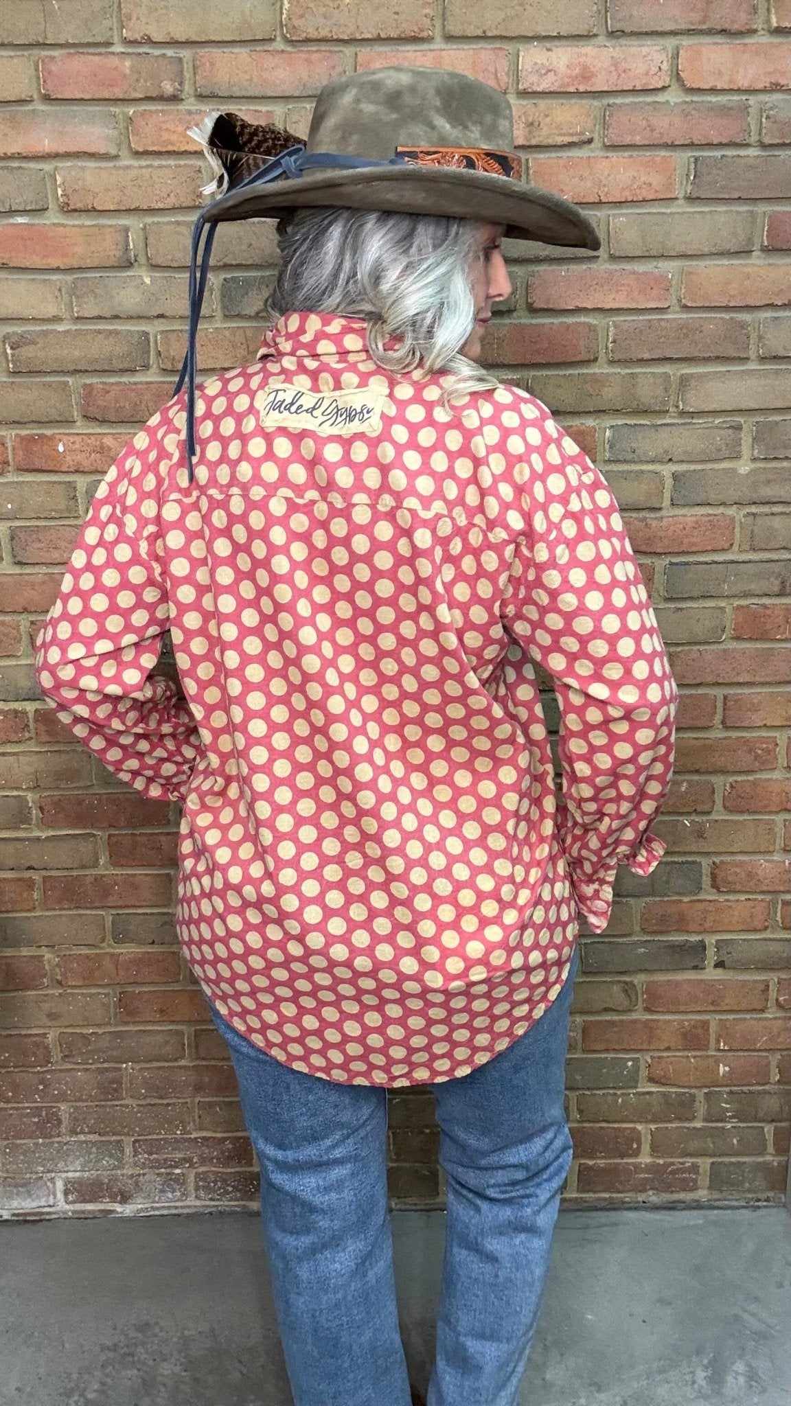 To The Point Shirt - Lovely Dot - Vintage Vault Boutique