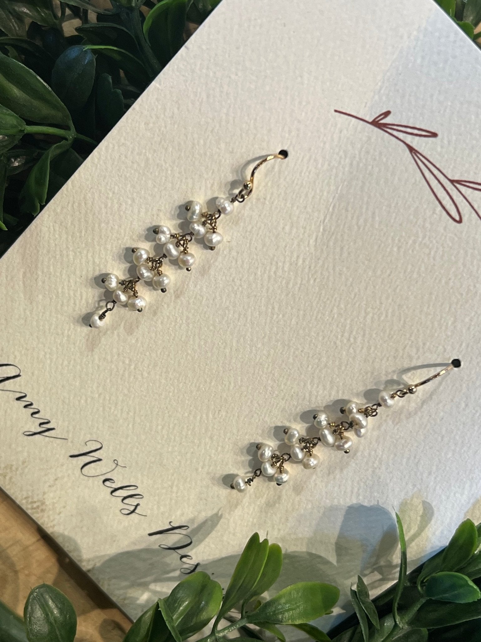 Freshwater Dangle Earrings - Vintage Vault Boutique
