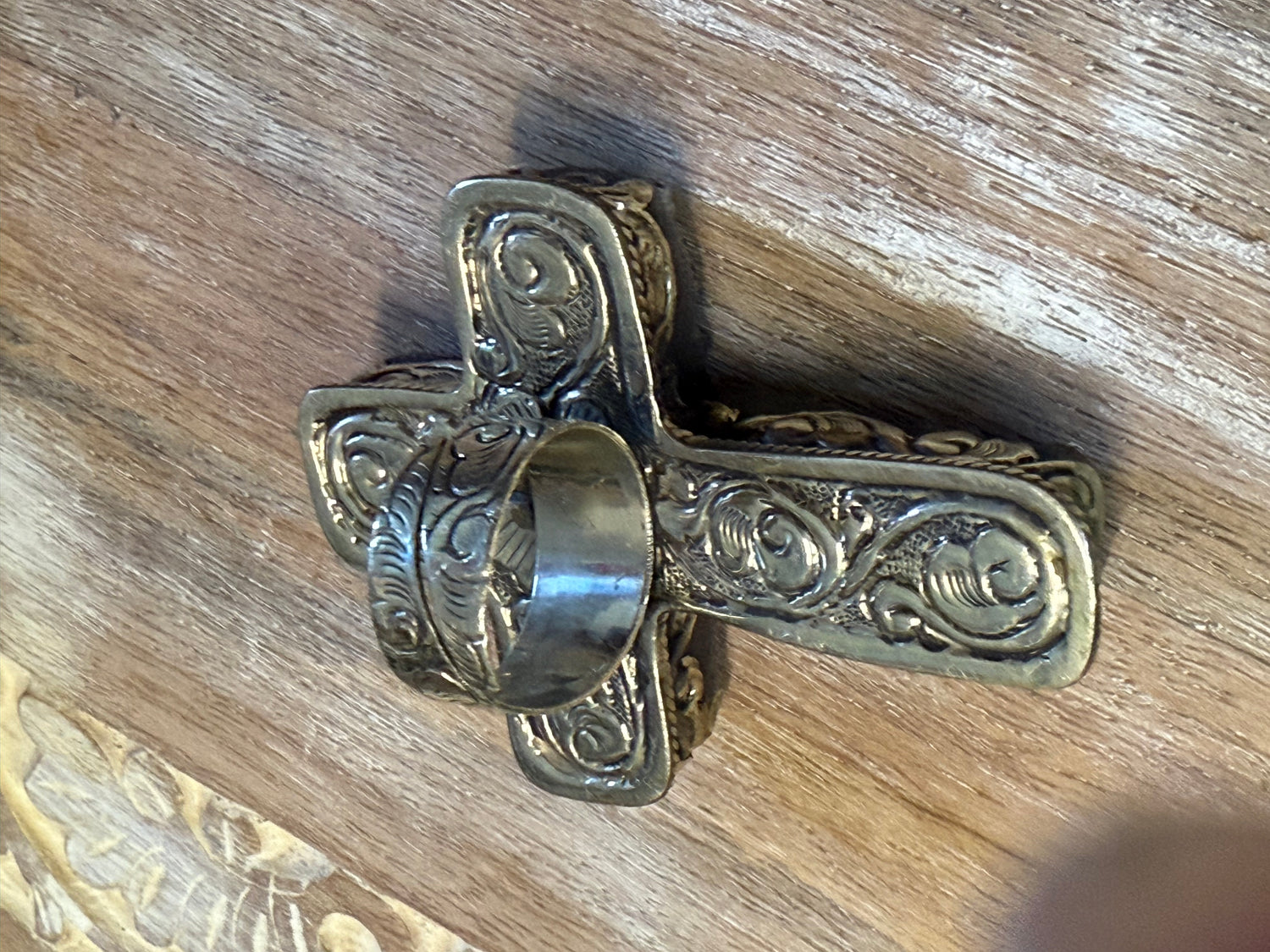 Quartz Cross Ring
