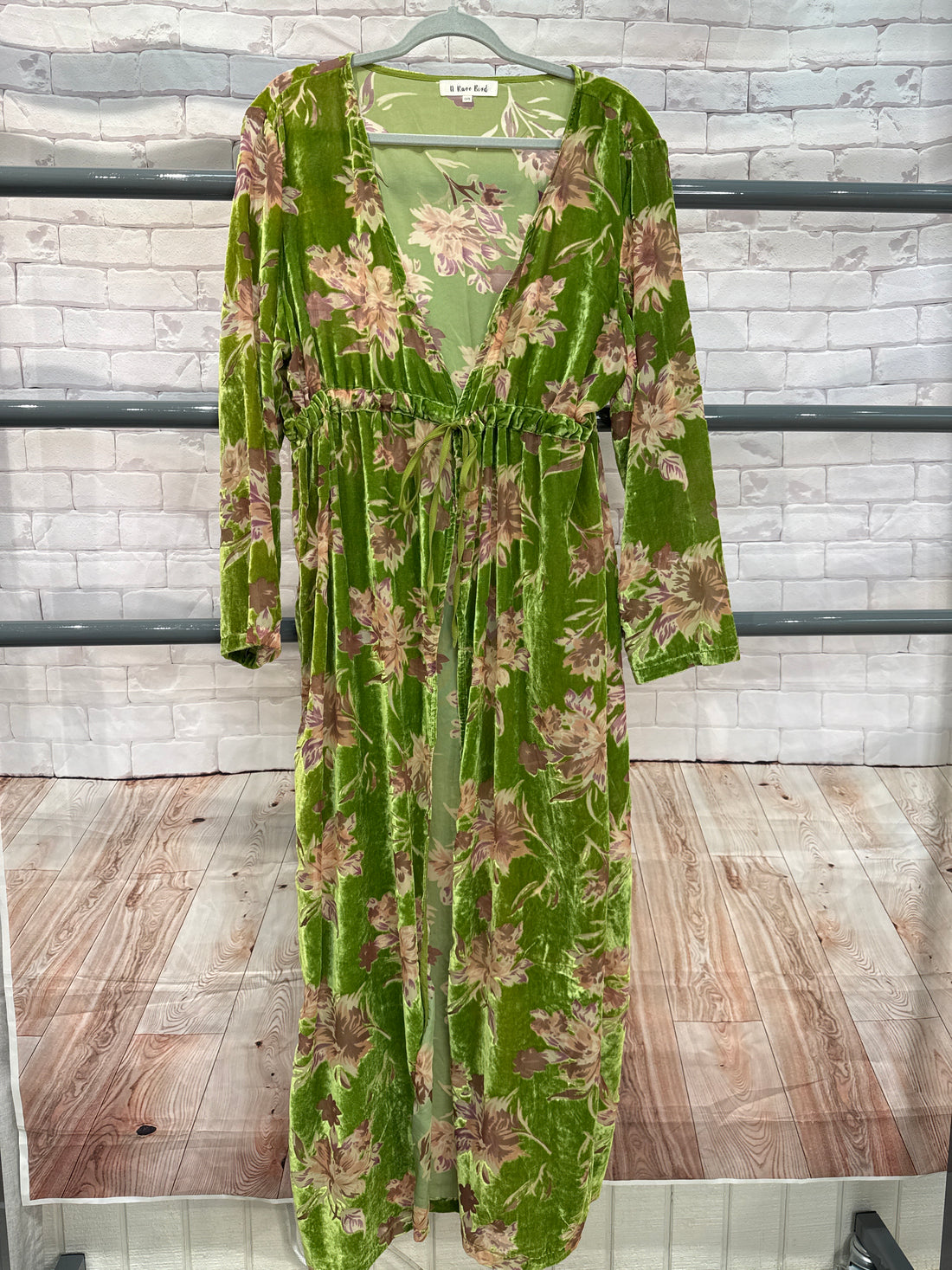 Elegant Green and Pink Duster