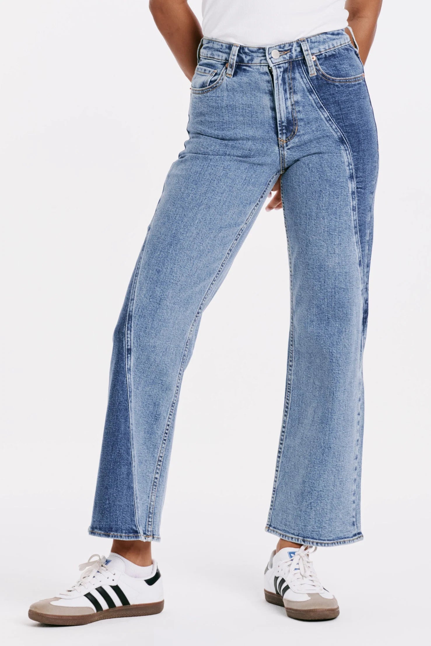 HOLLY Super High Rise Two Tone Straight Jean 