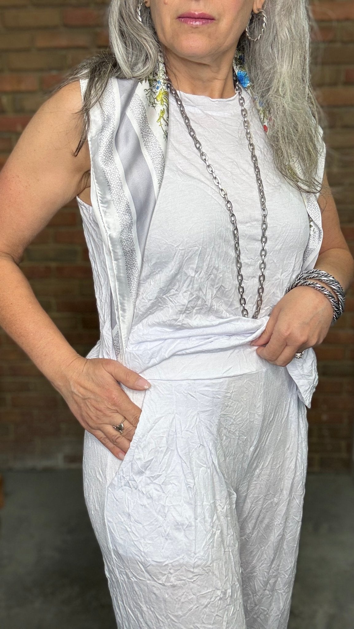 White Capri Straight Leg Pant - Vintage Vault Boutique
