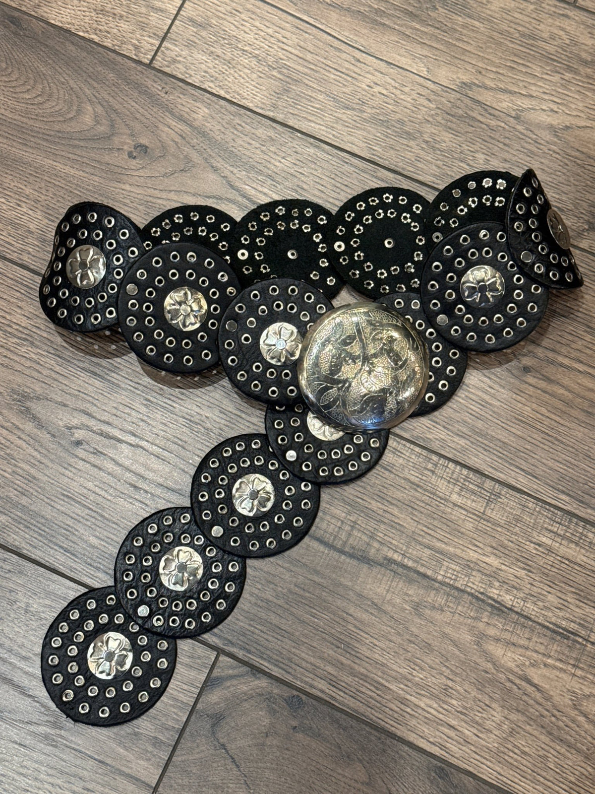 Embossed Large Disk Belt - Vintage Vault Boutique