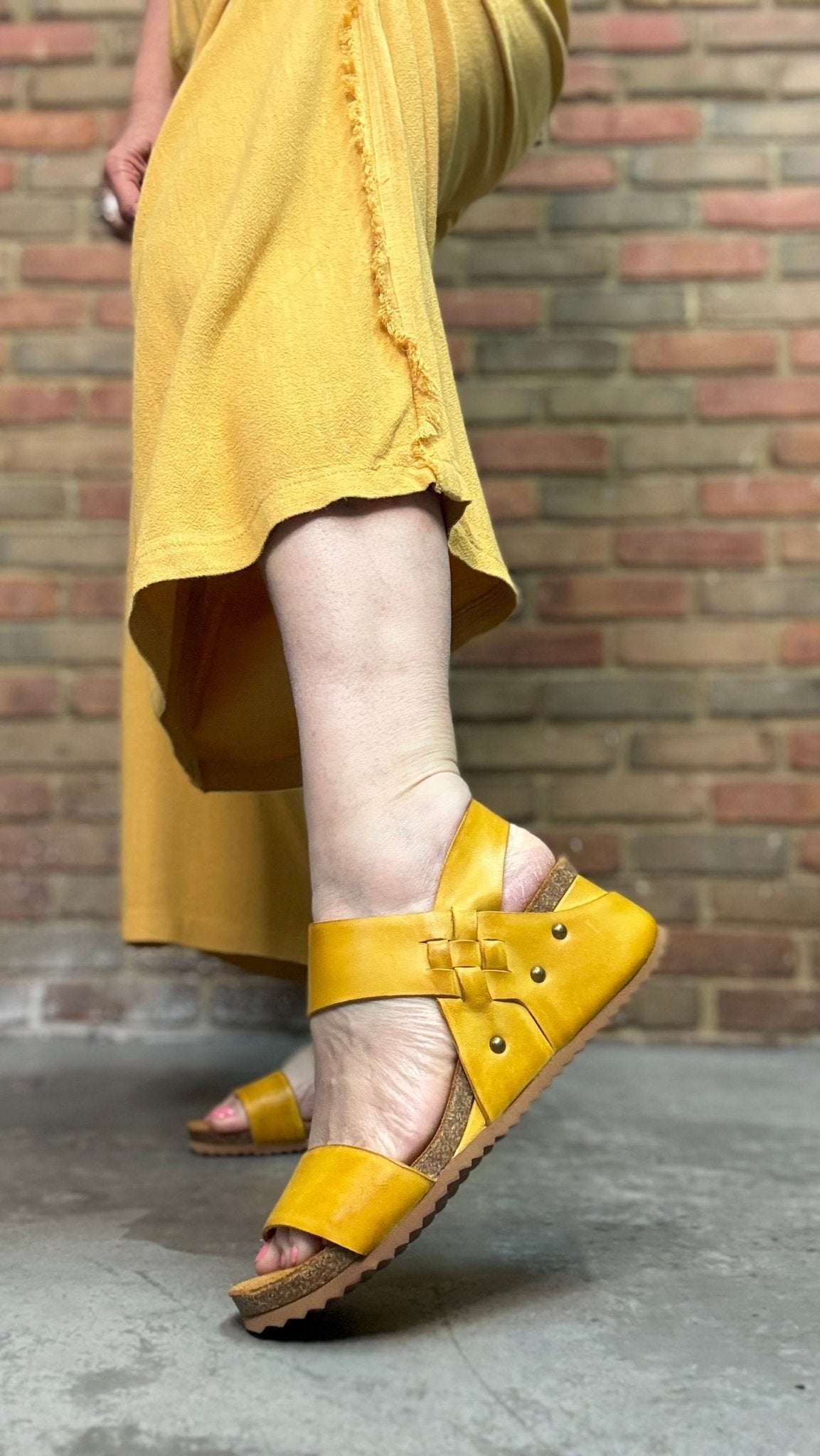 Amanda Leather Sandal Daffodil - Vintage Vault Boutique