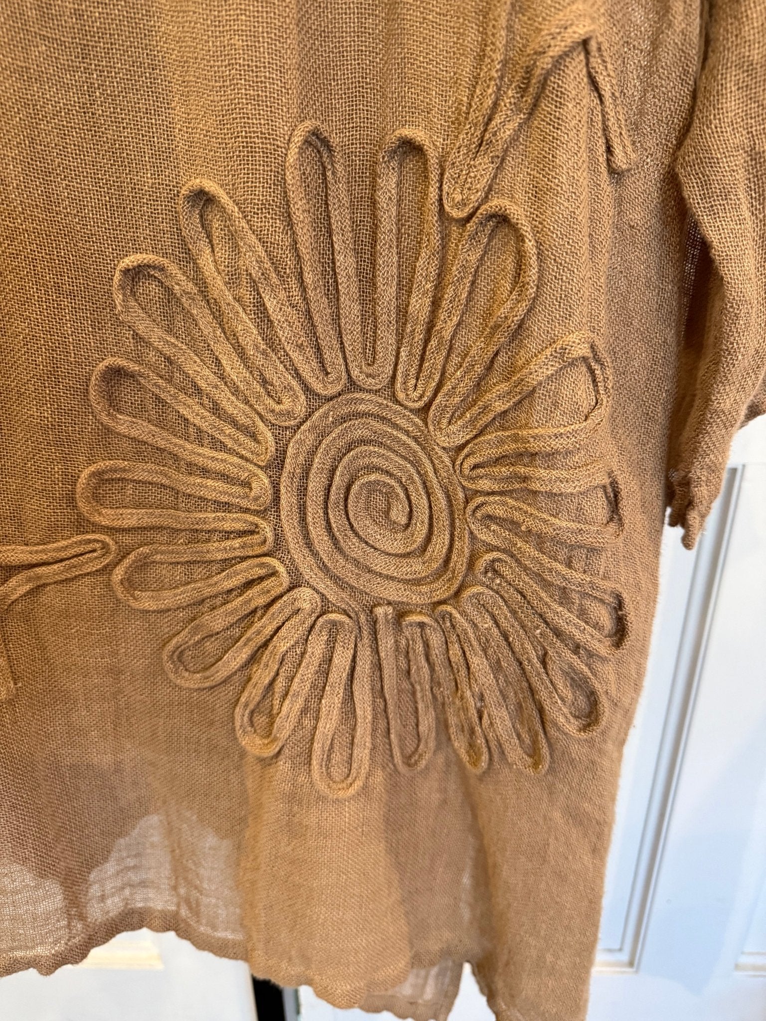 Radiant Flower Tunic - Vintage Vault Boutique