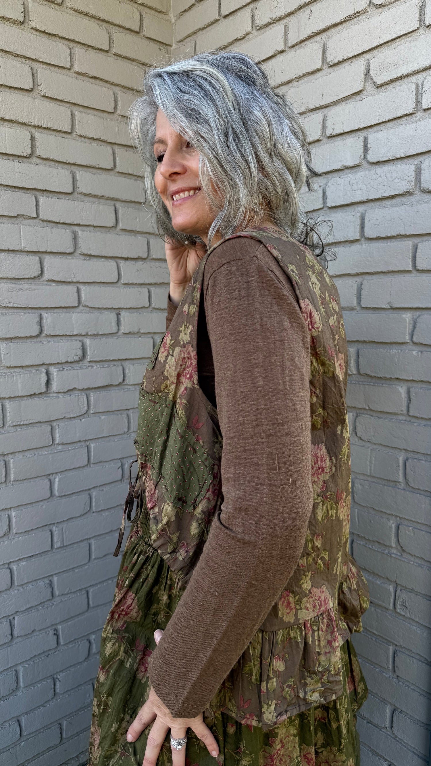 Azel Short Vest in Havana