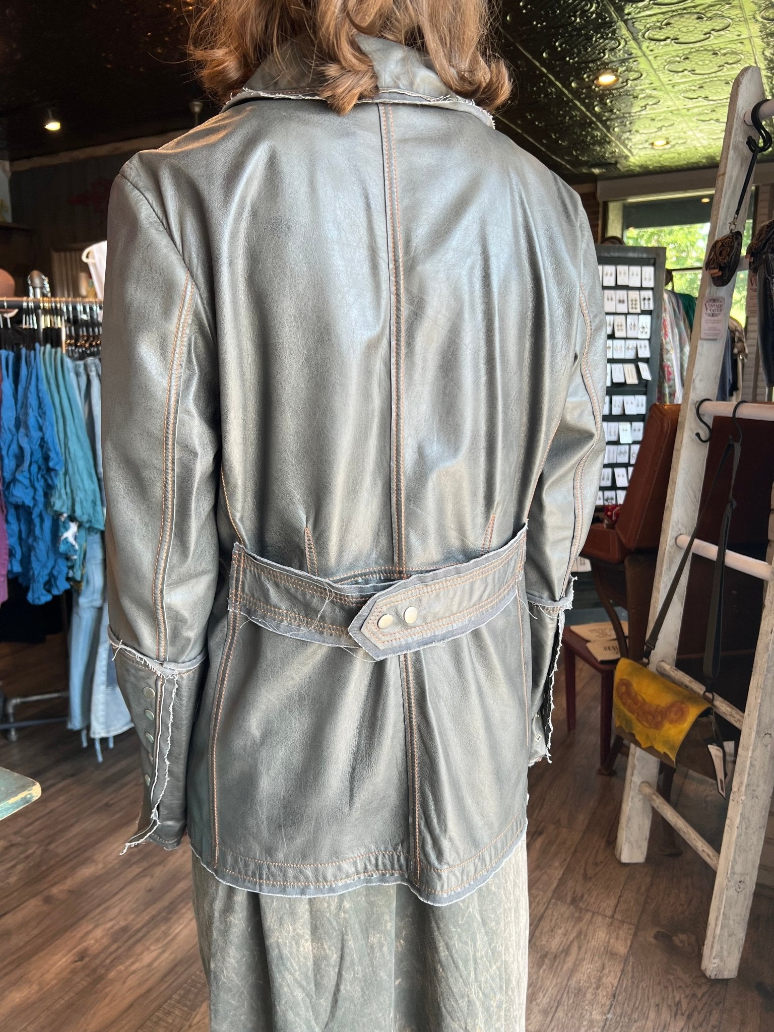 MERYL- DYE LEATHER - Vintage Vault Boutique