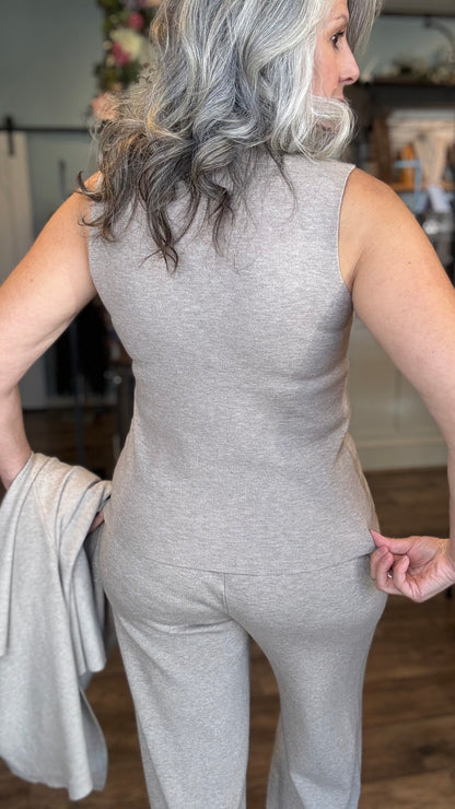 Classy Sleeveless Knit Turtle Neck