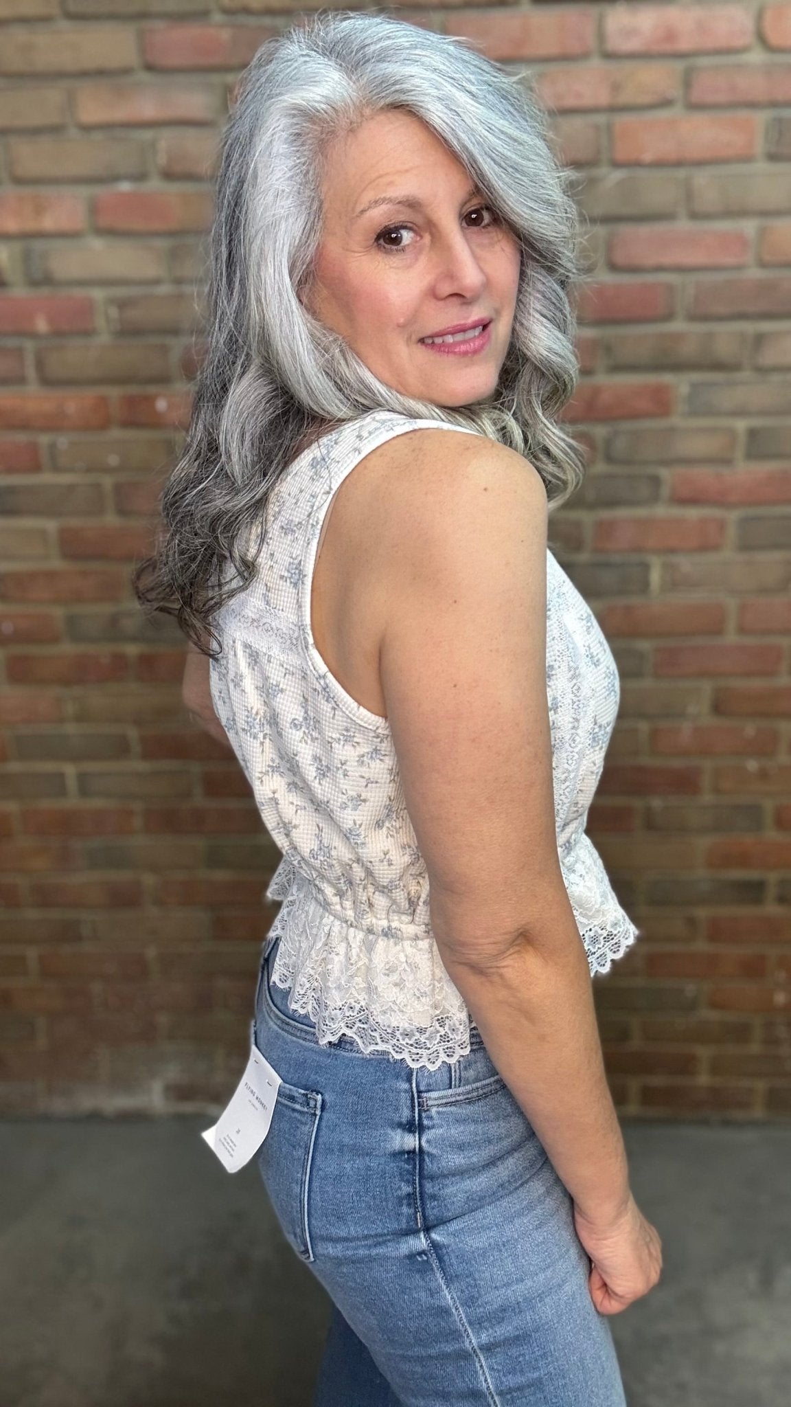 Cream Floral Tank Top - Vintage Vault Boutique