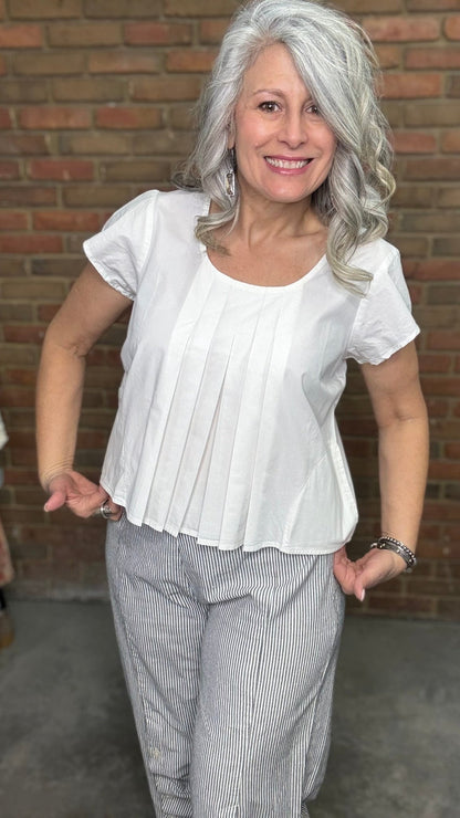 Daley Short Top in White - Vintage Vault Boutique