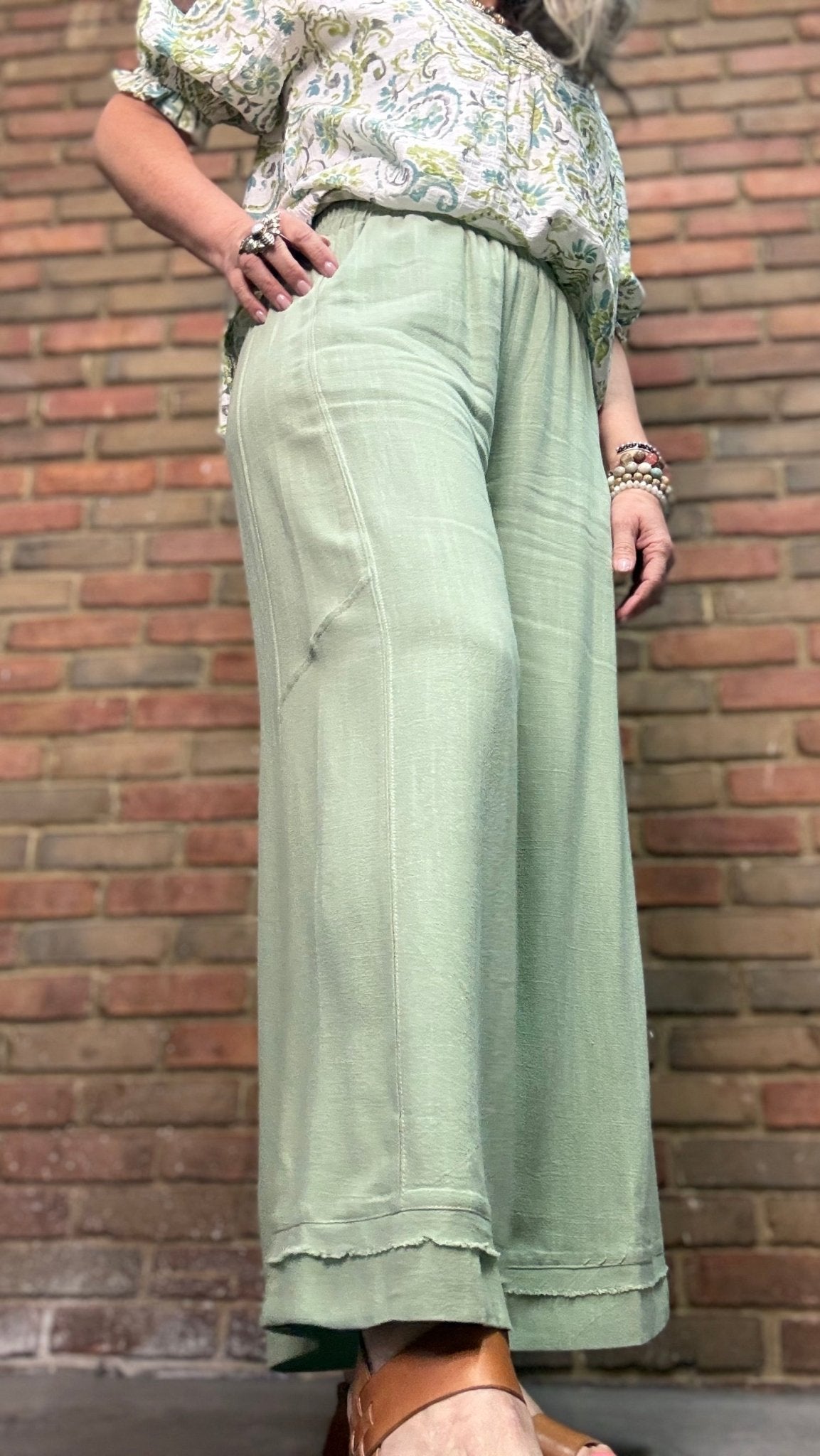 Sage Linen Blend Stitch Pant - Vintage Vault Boutique