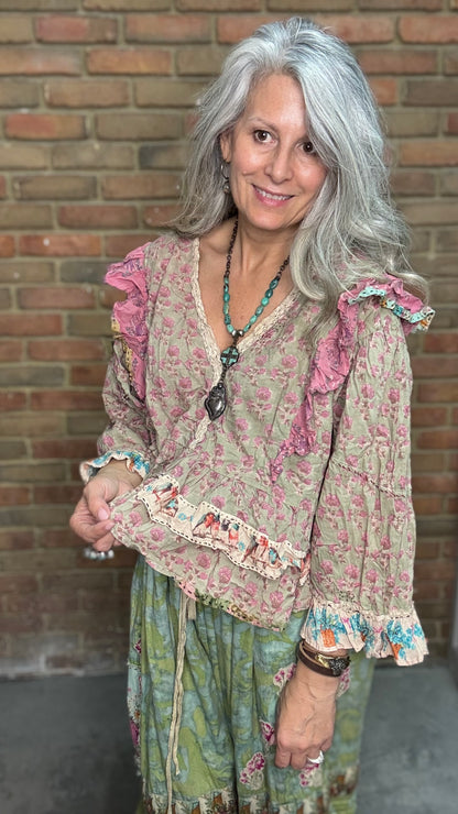 Dusty Bloom Top - Olive