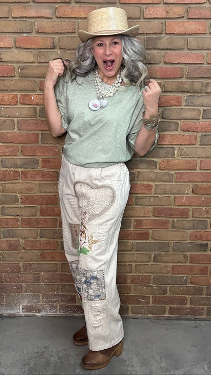 Floral Embroidery Pant