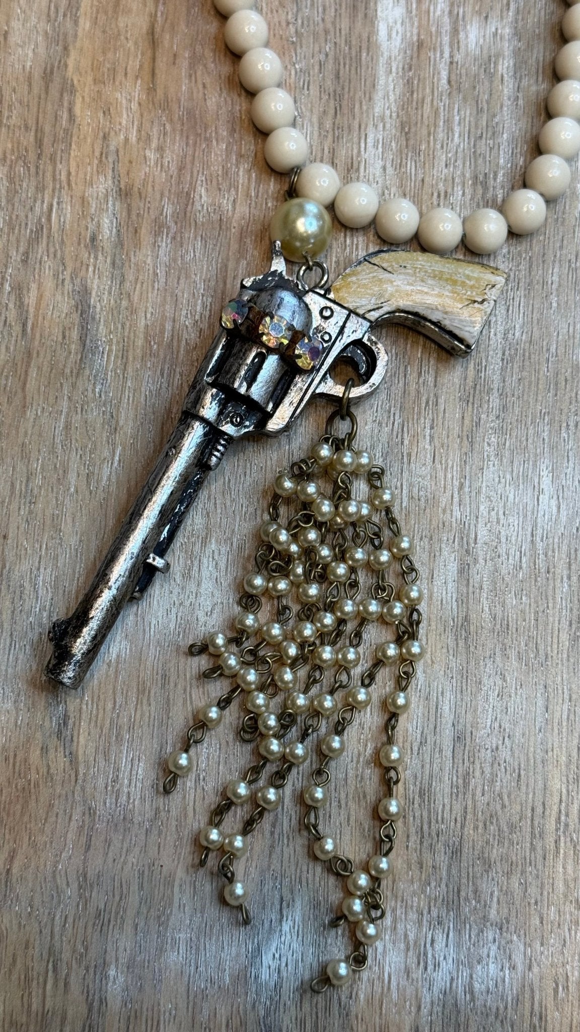 Annie Get Your Gun Necklace - Vintage Vault Boutique