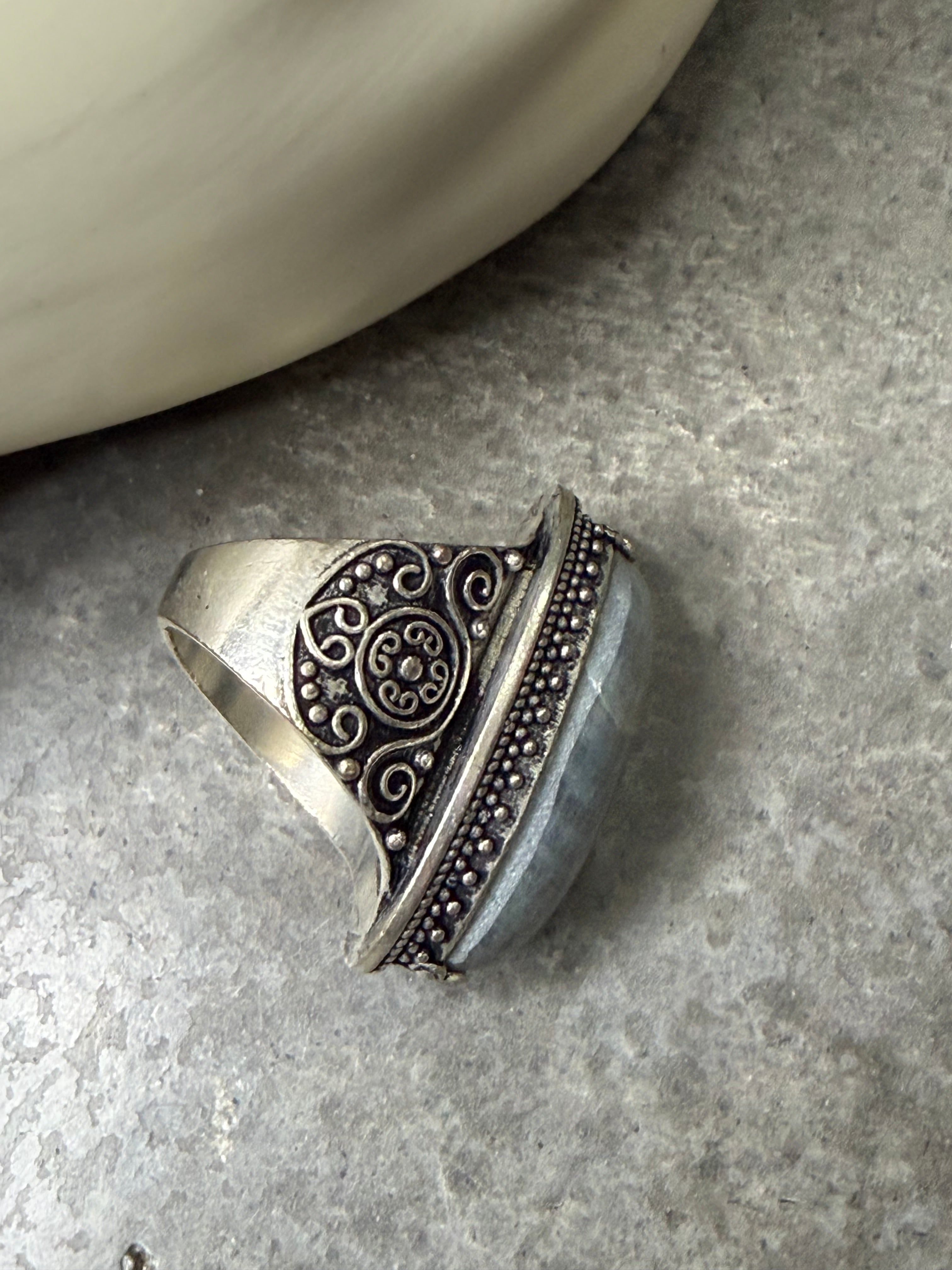Oval Smokey Grey Ring