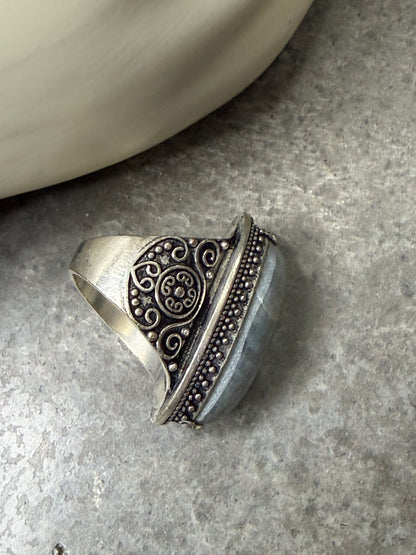 Oval Smokey Grey Ring