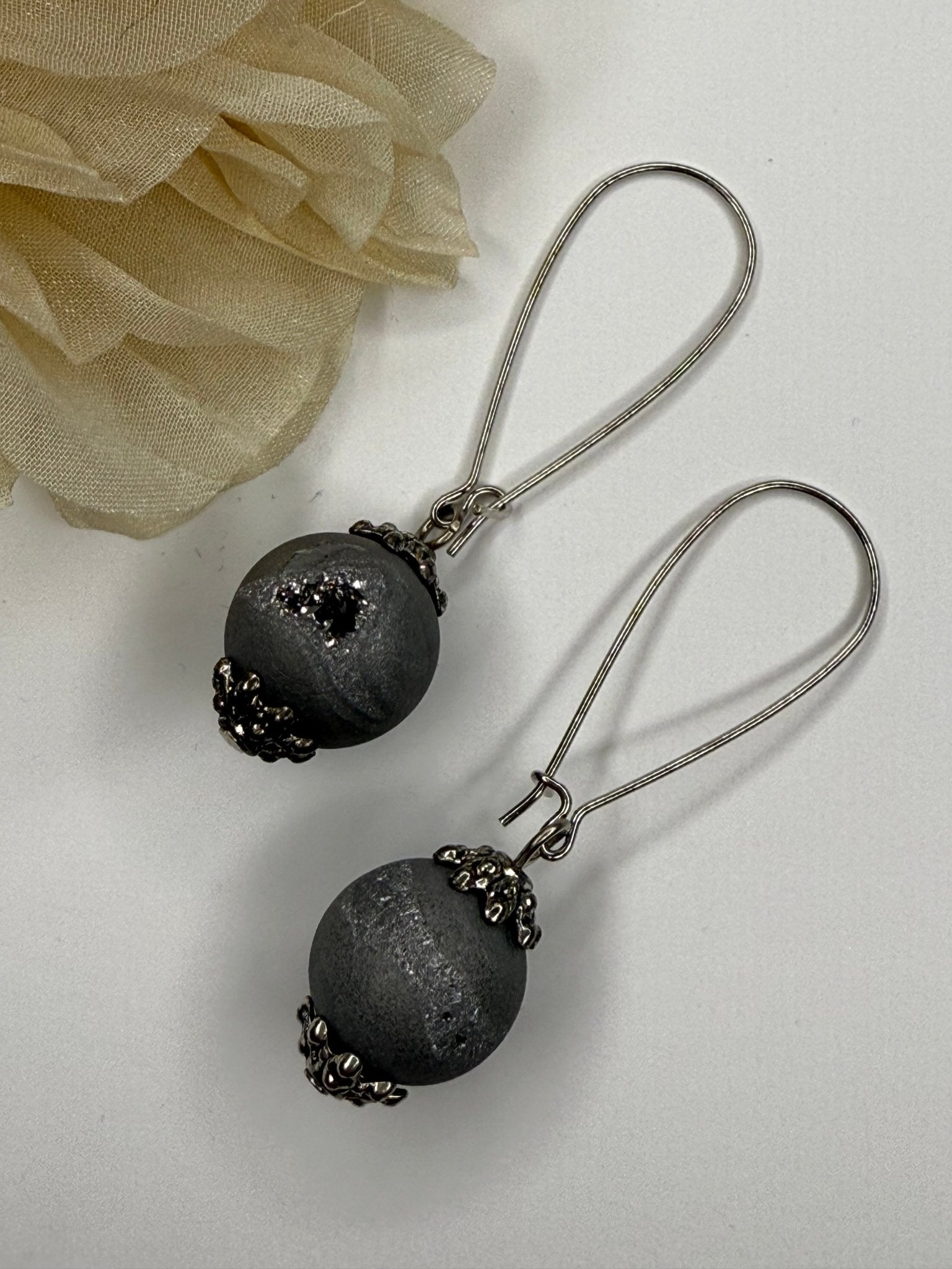 Silver Druzy Agate Drop Earring - Vintage Vault Boutique