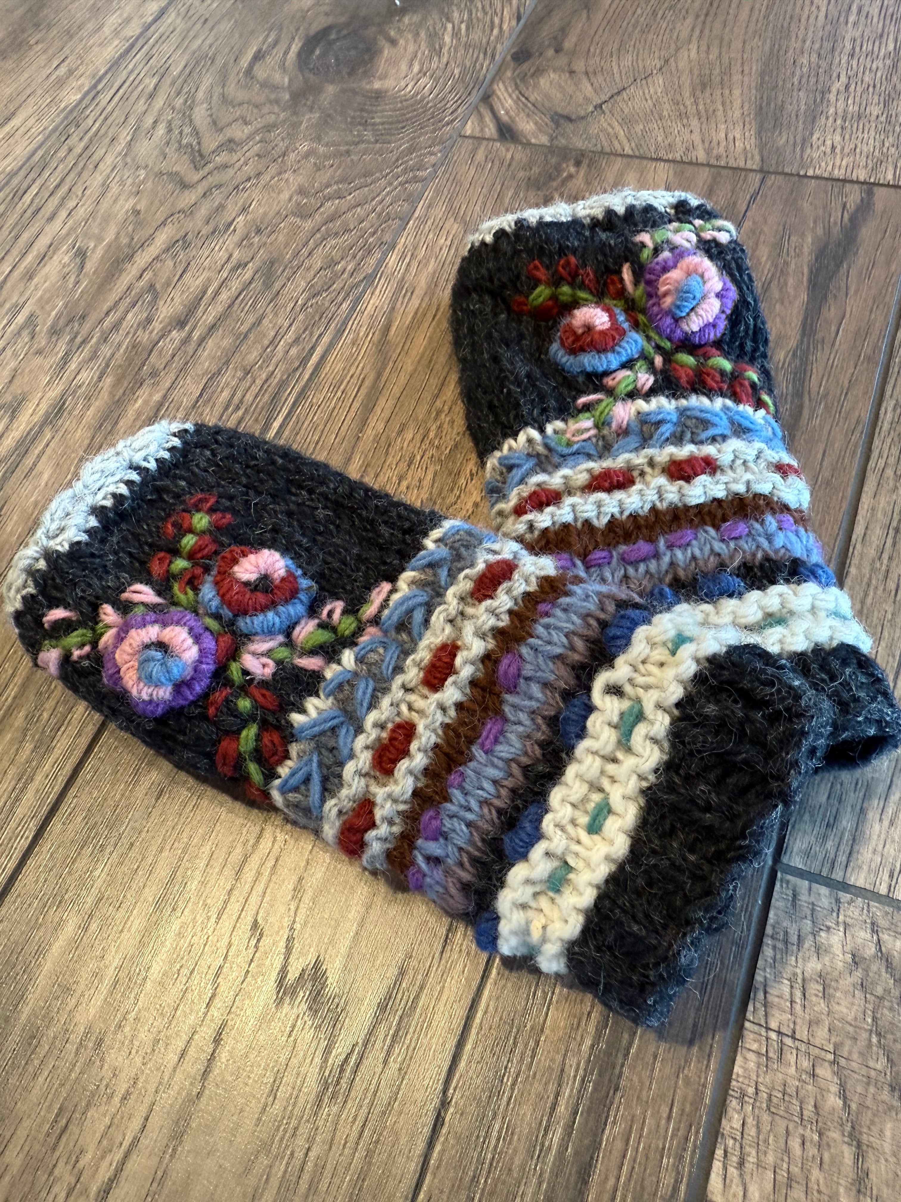 Wool Knit Embroidery Handwarmers